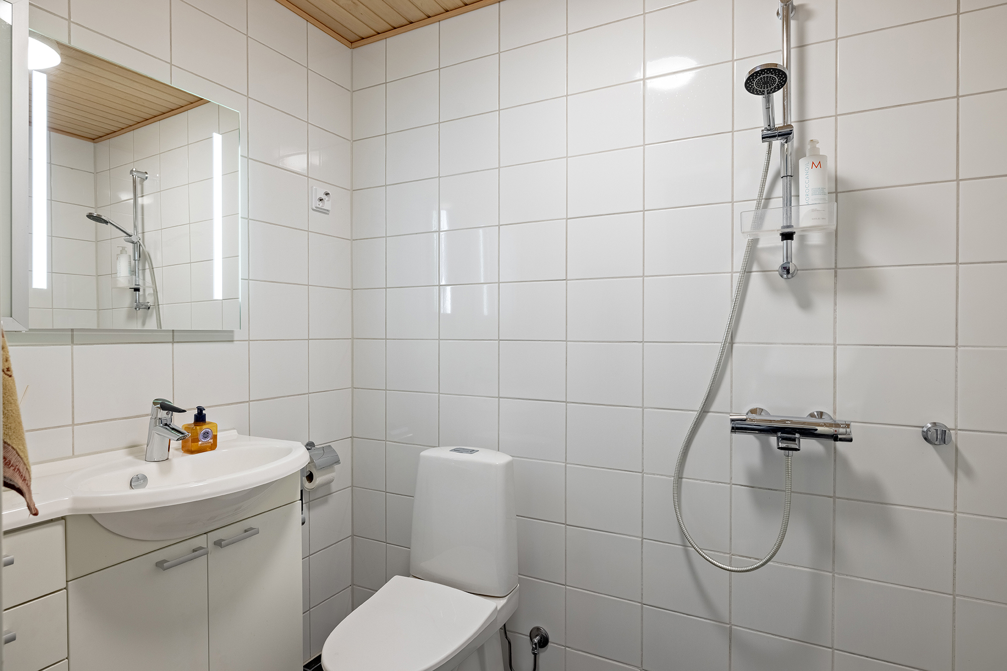 Mäkihypyntie 10, Oulu