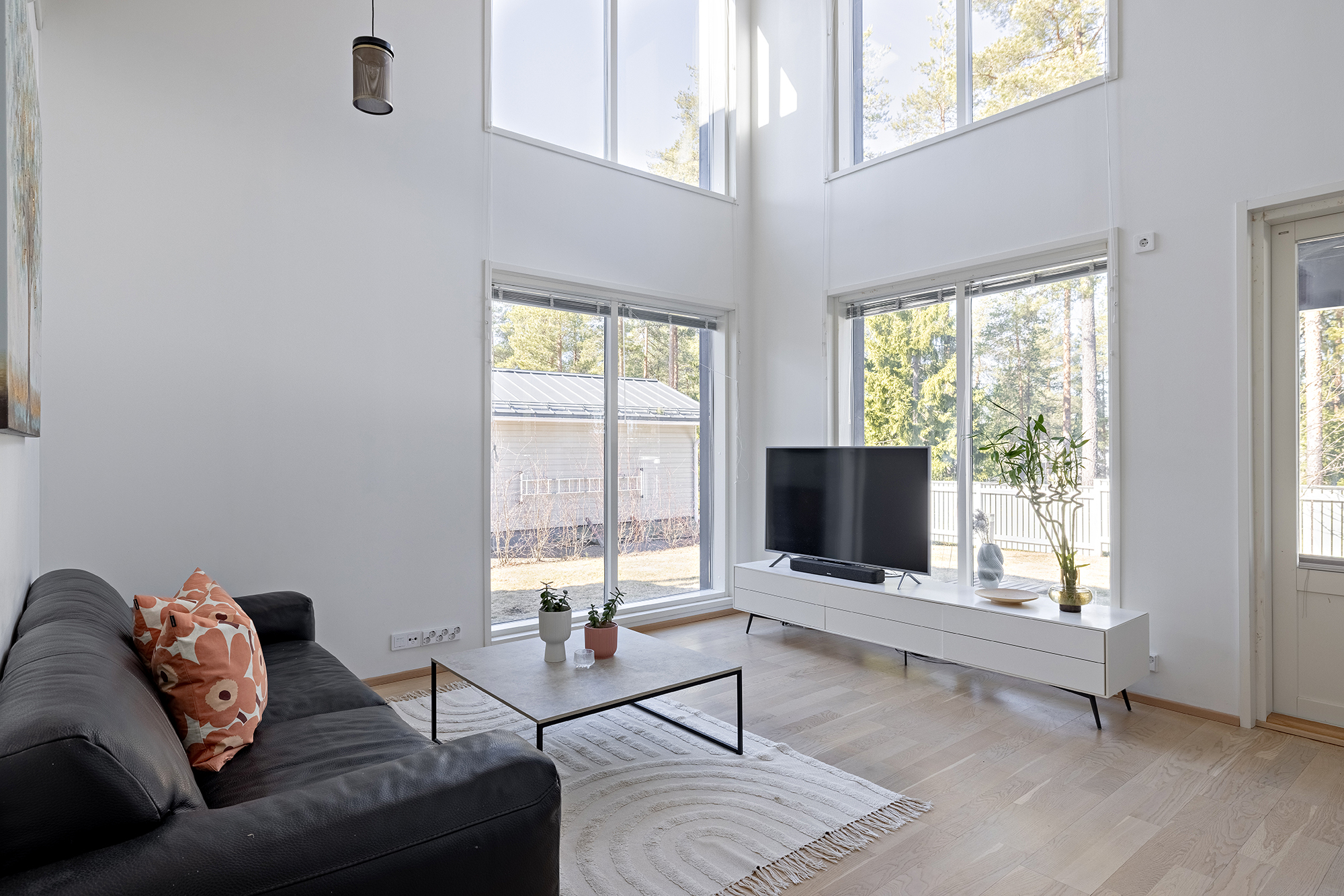 Mäkihypyntie 10, Oulu