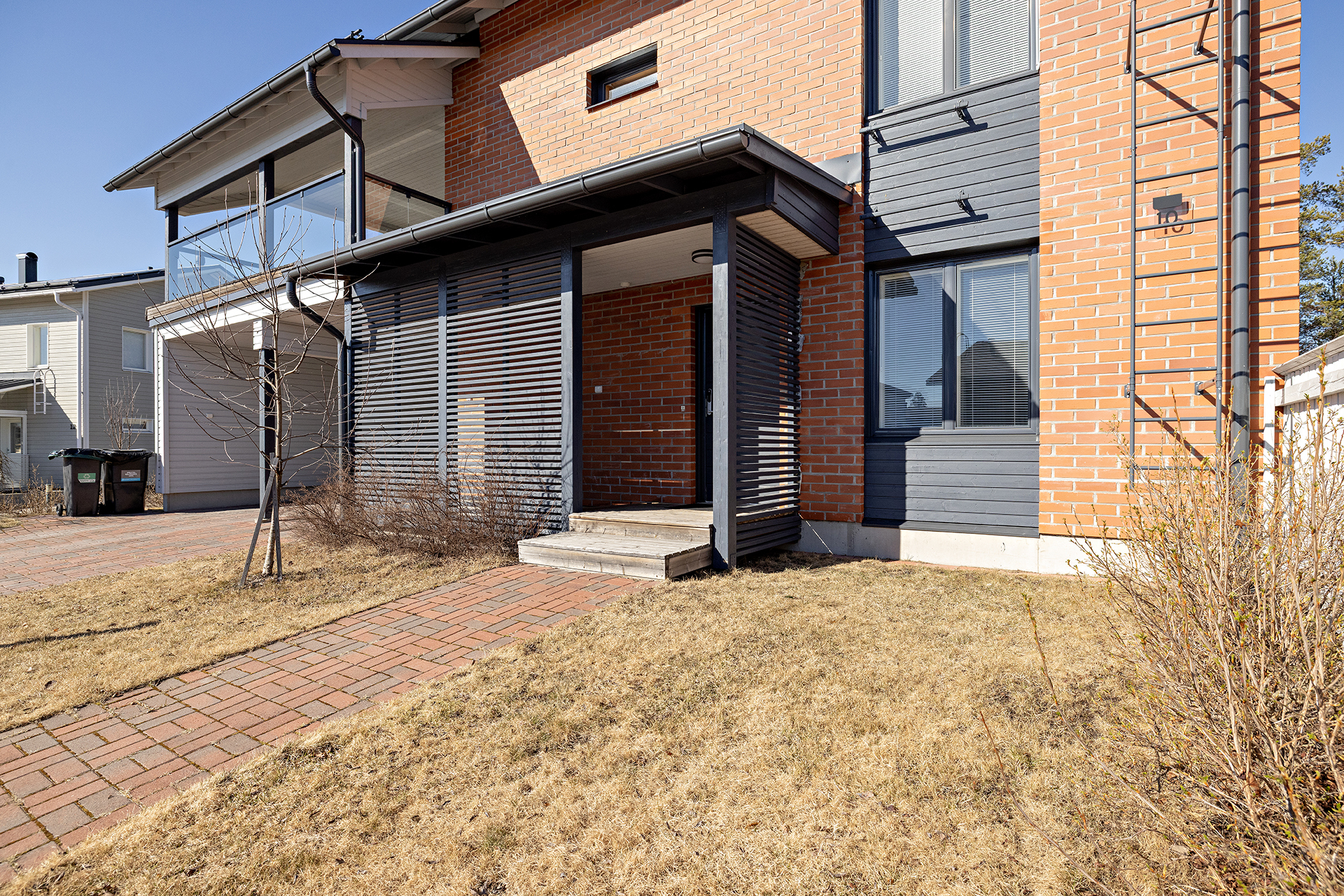 Mäkihypyntie 10, Oulu