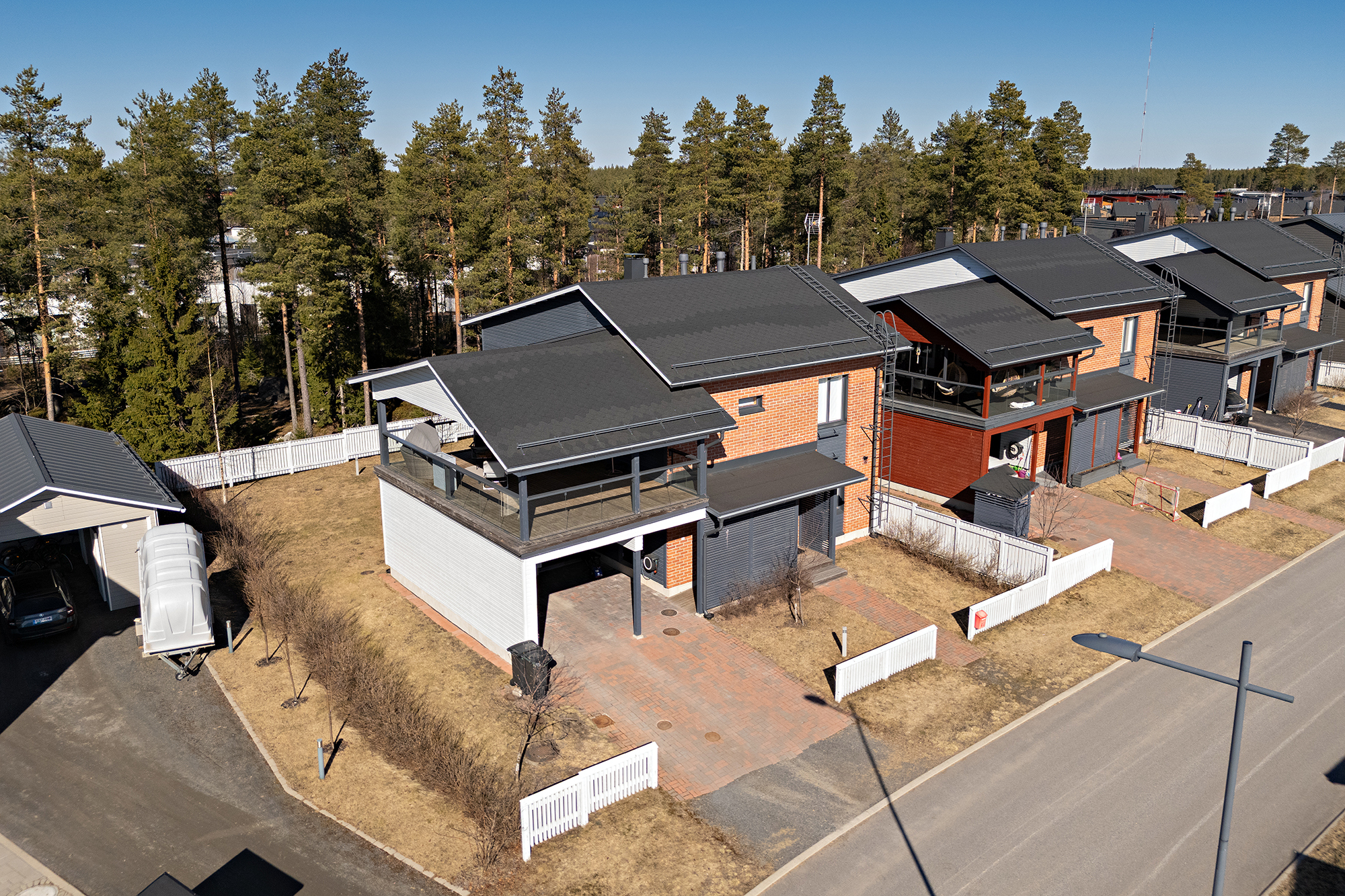 Mäkihypyntie 10, Oulu