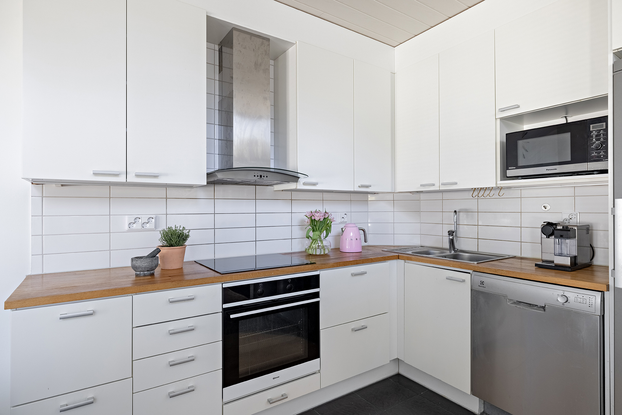 Mäkihypyntie 10, Oulu