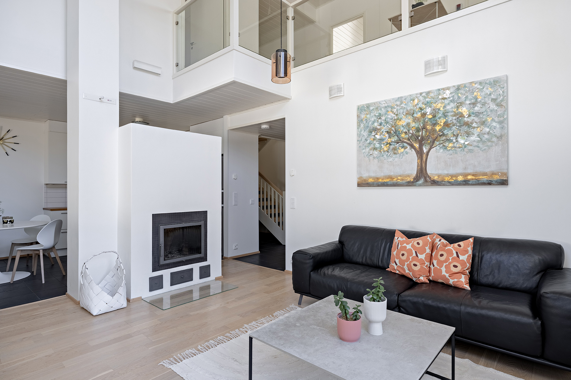 Mäkihypyntie 10, Oulu