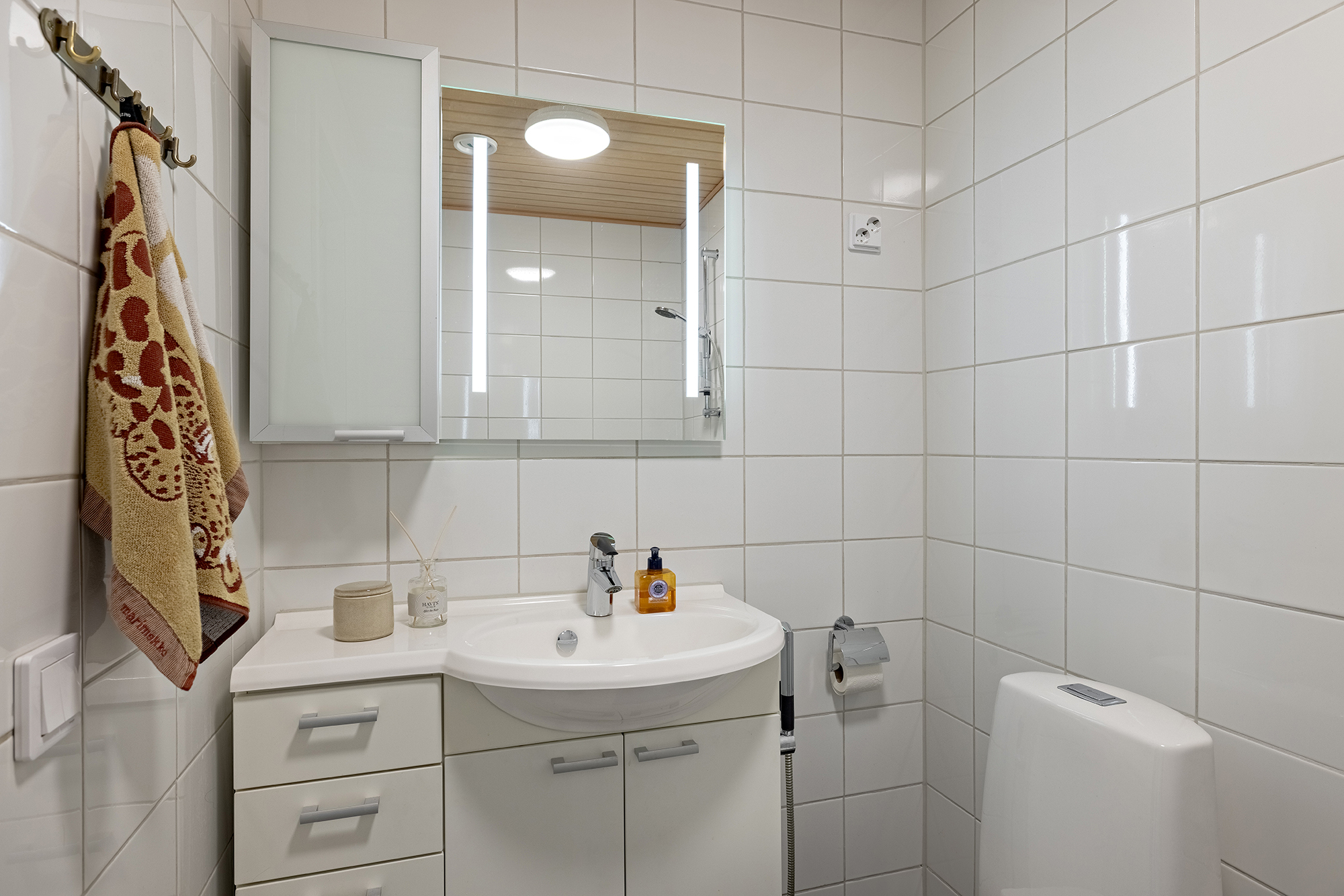 Mäkihypyntie 10, Oulu