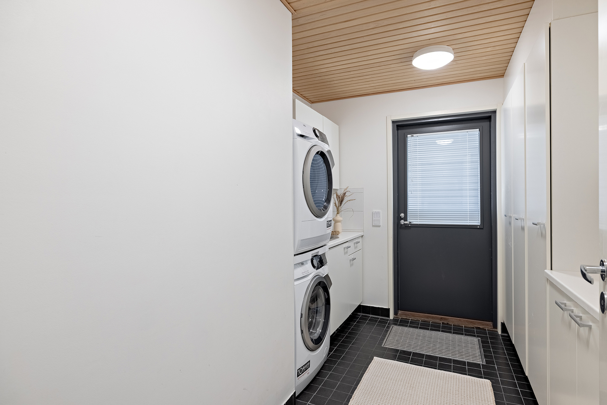 Mäkihypyntie 10, Oulu