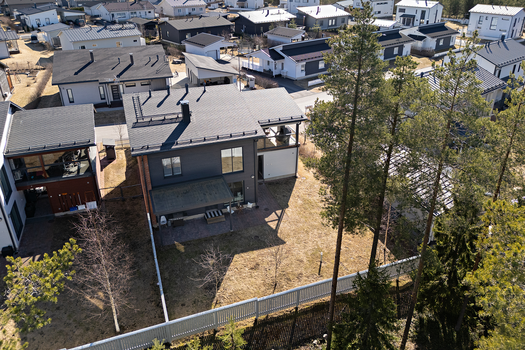 Mäkihypyntie 10, Oulu