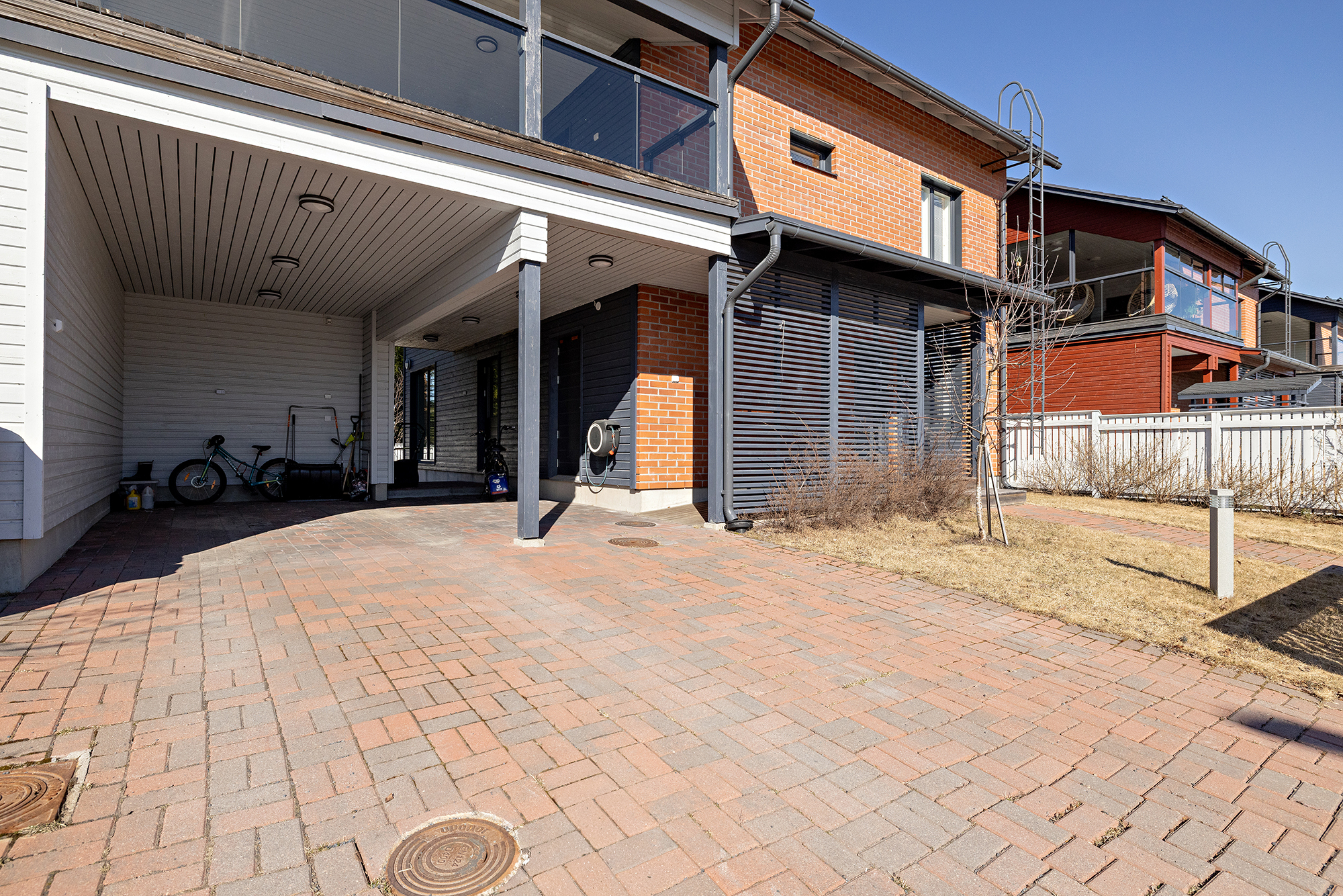 Mäkihypyntie 10, Oulu