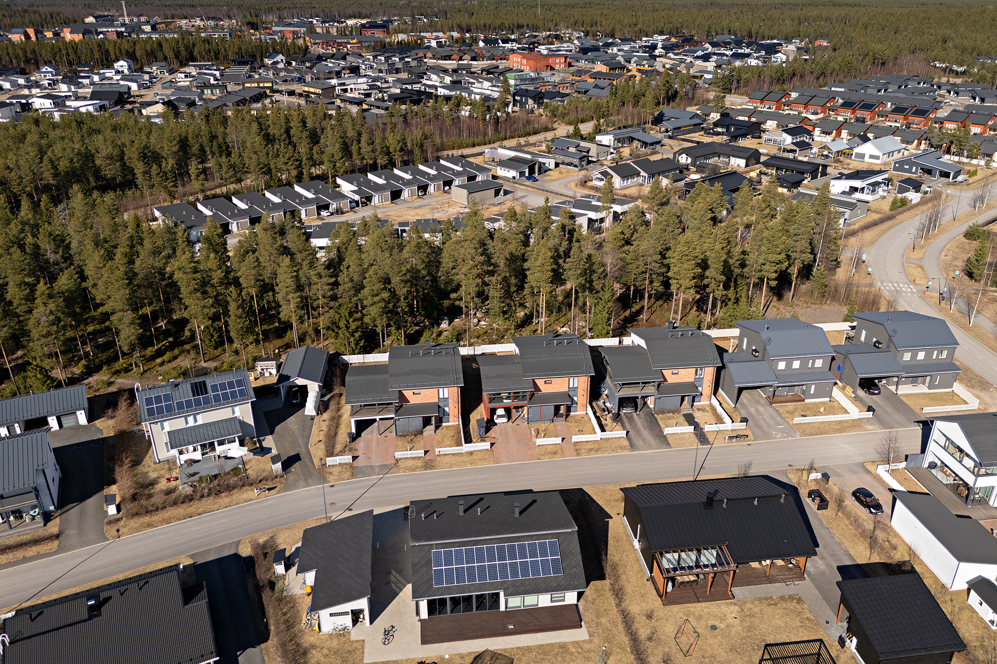 Mäkihypyntie 10, Oulu