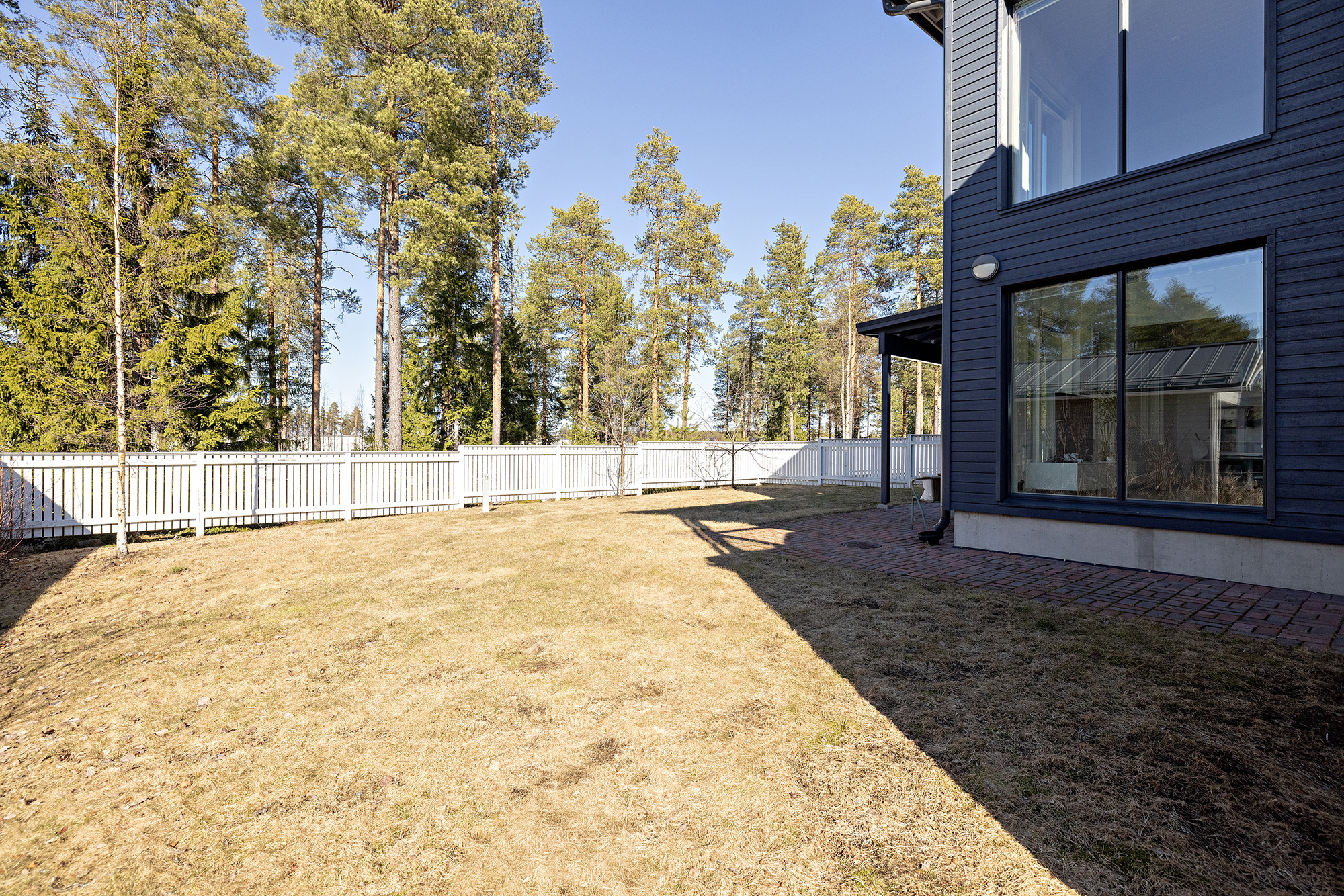 Mäkihypyntie 10, Oulu