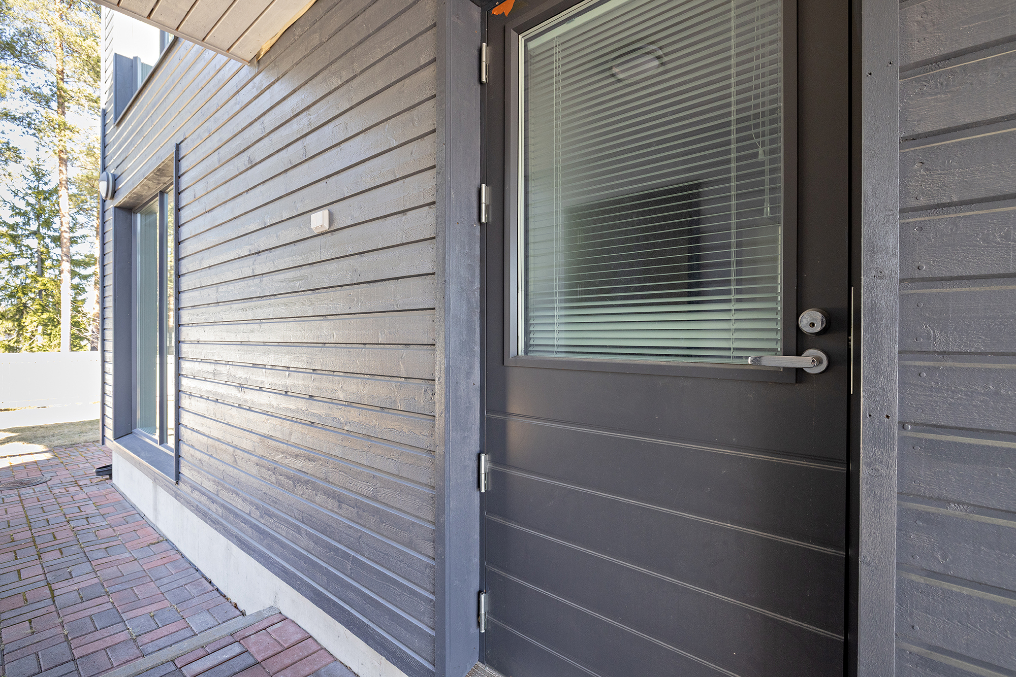 Mäkihypyntie 10, Oulu