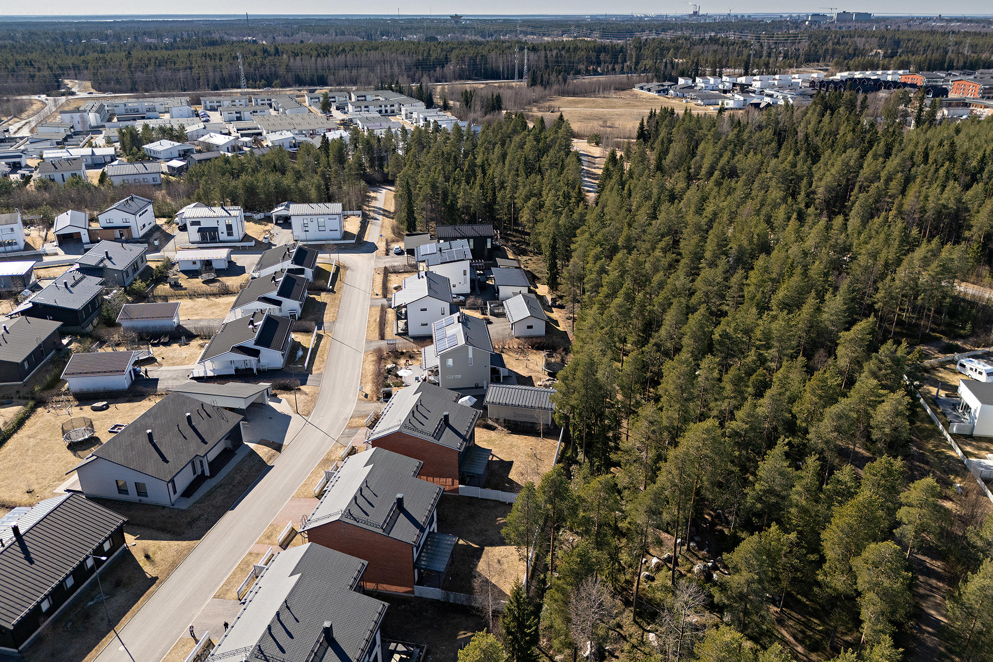 Mäkihypyntie 10, Oulu