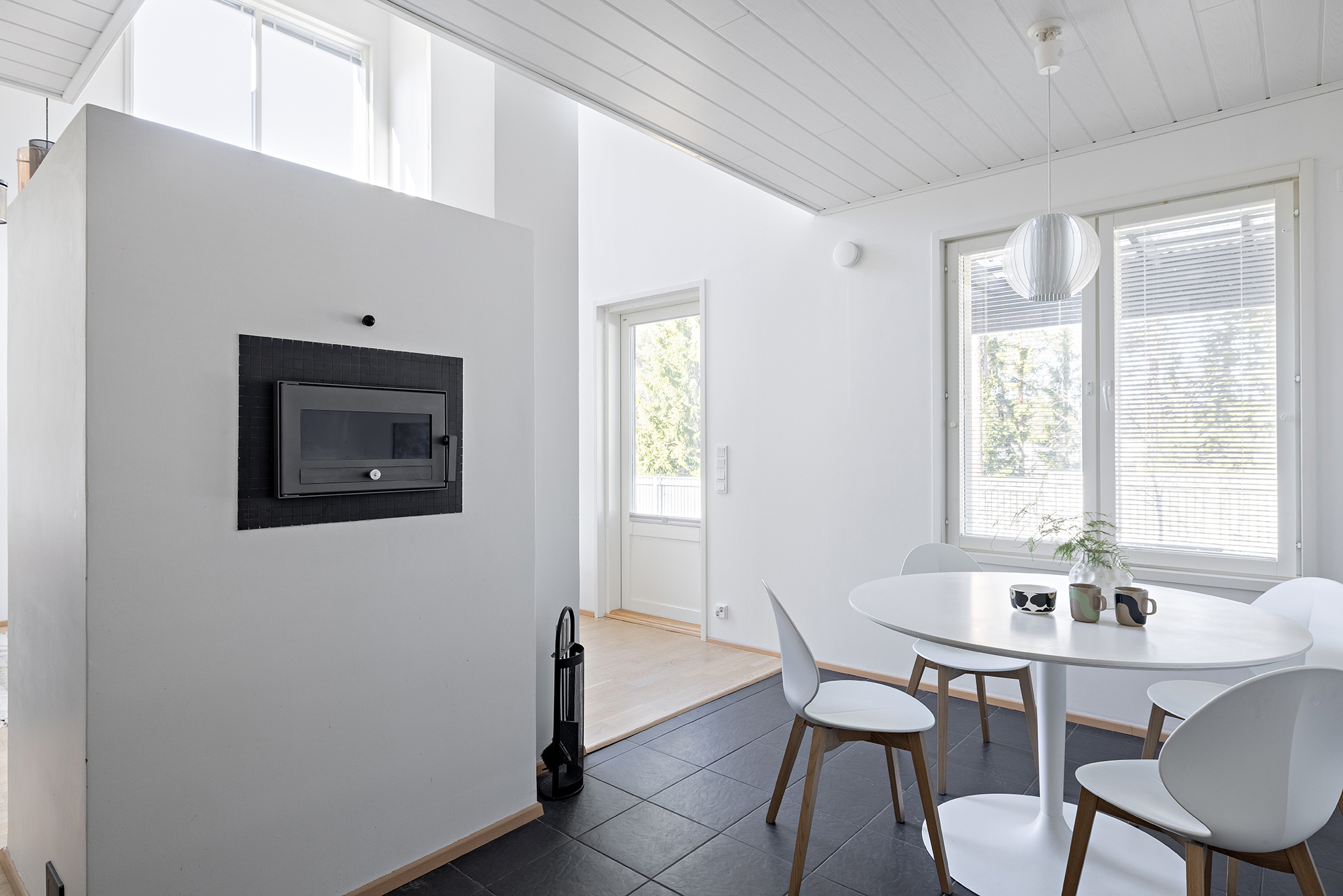 Mäkihypyntie 10, Oulu