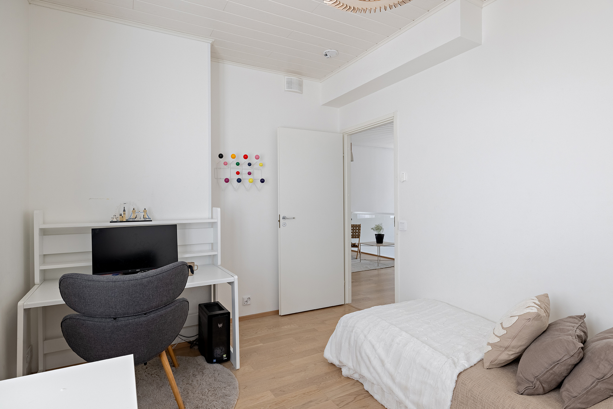 Mäkihypyntie 10, Oulu