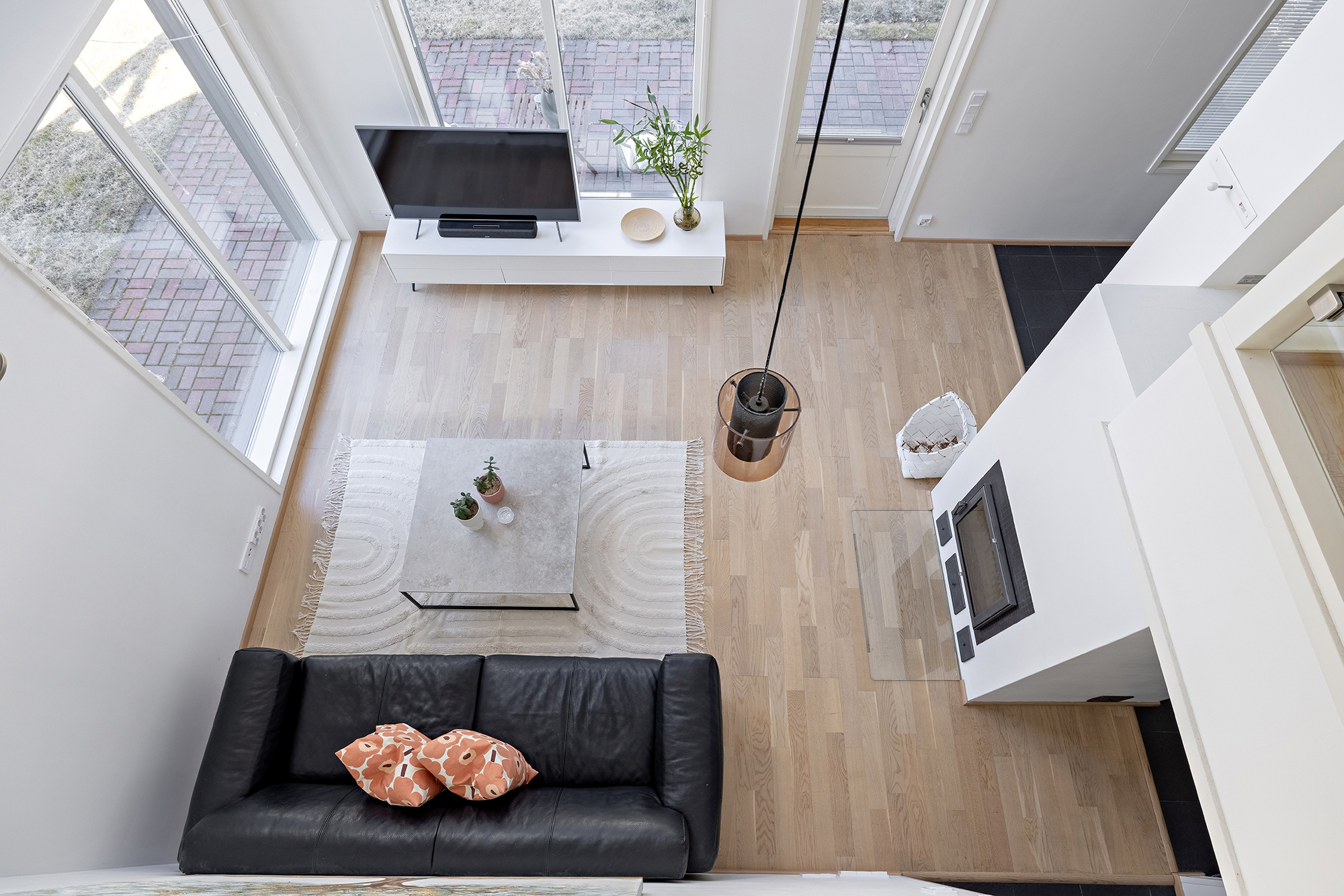 Mäkihypyntie 10, Oulu