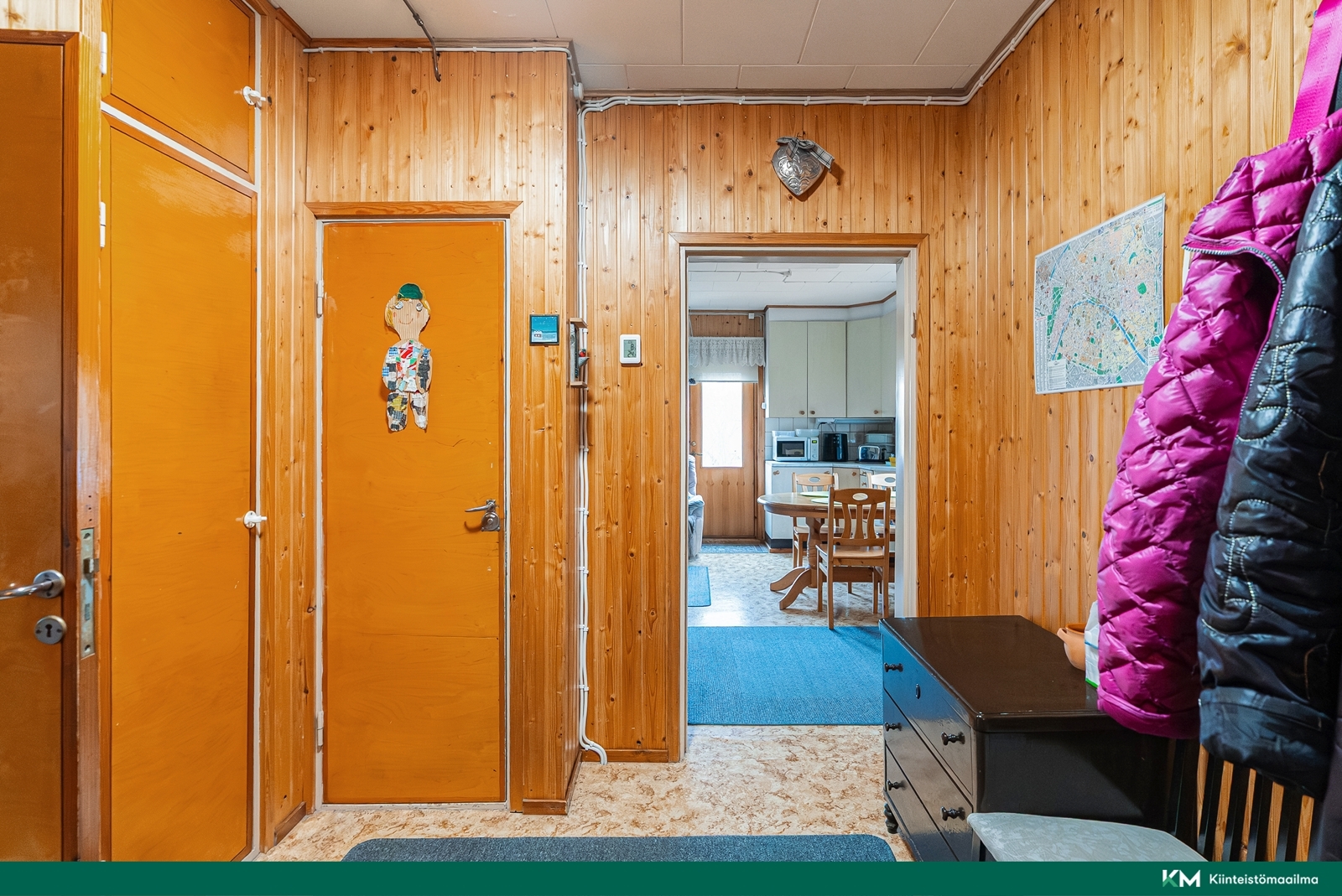 Omenalahdentie 2b, Tuusula