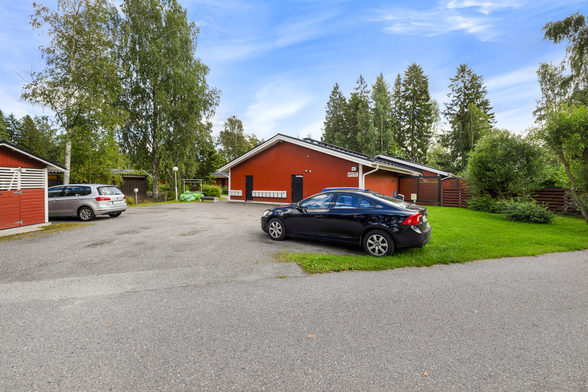 Marsuntie 12-14, Riihikallio, Tuusula