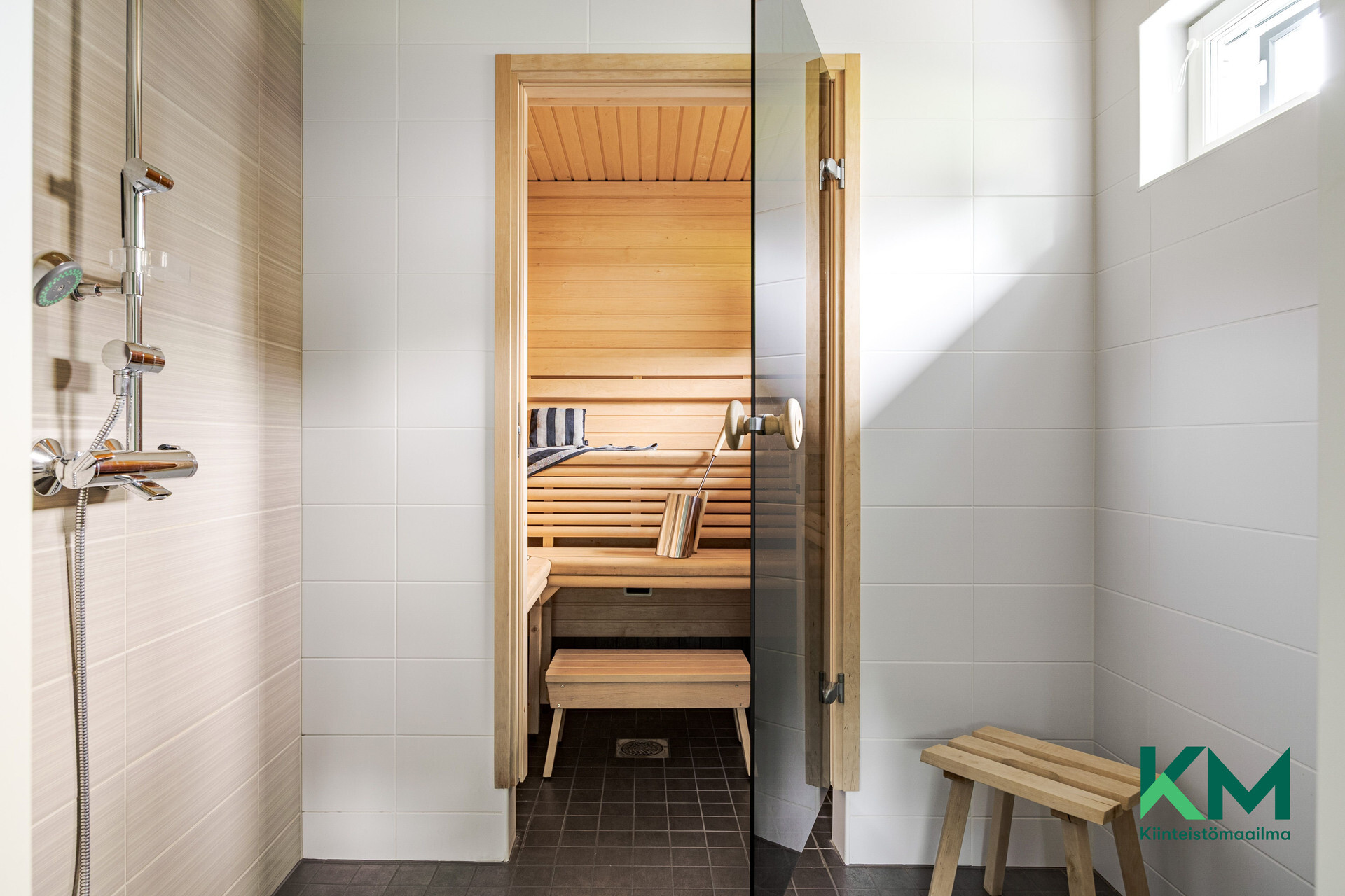 Piispantie 9 B, Pitäjänmäki, Helsinki