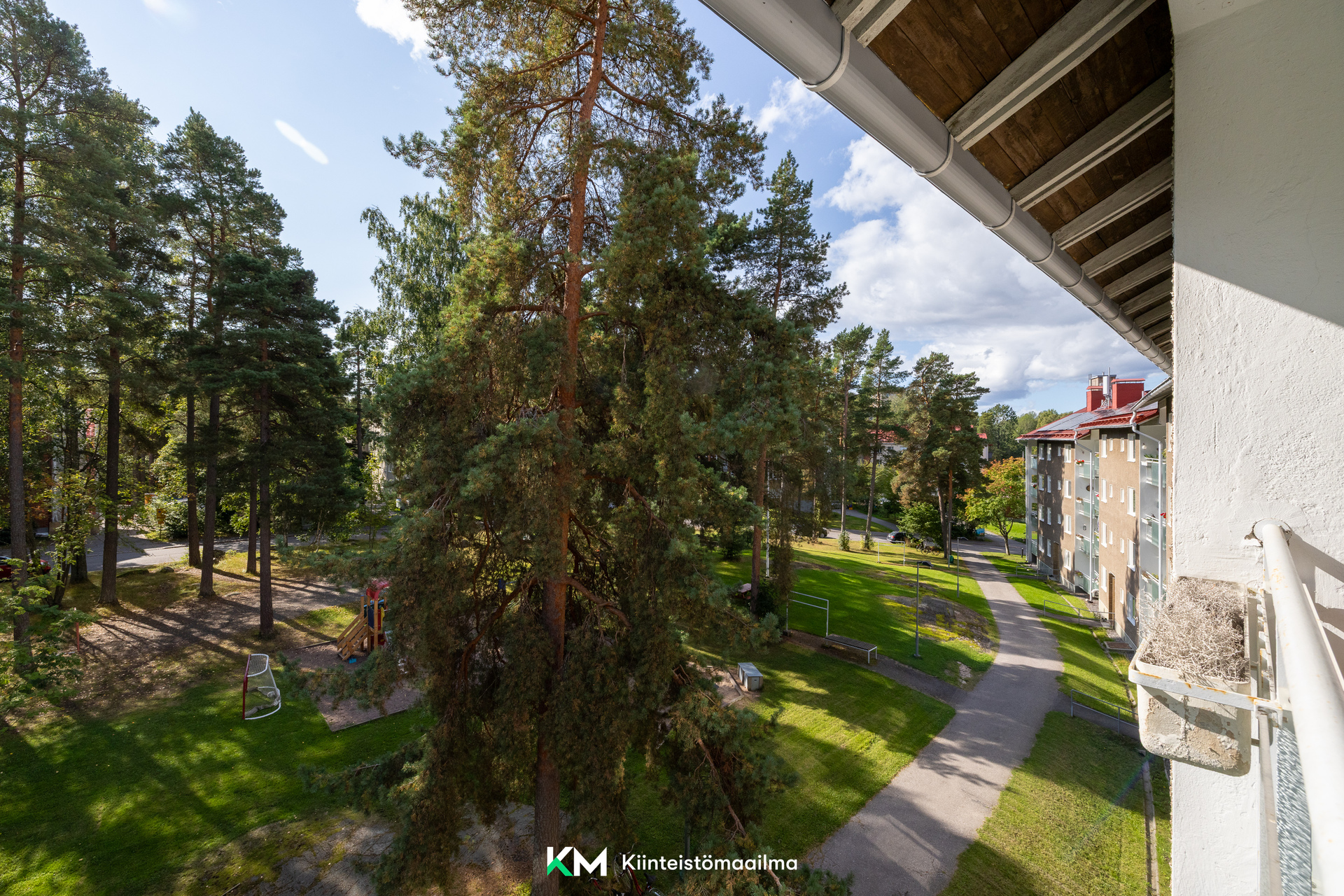 Parvekenäkymiä
