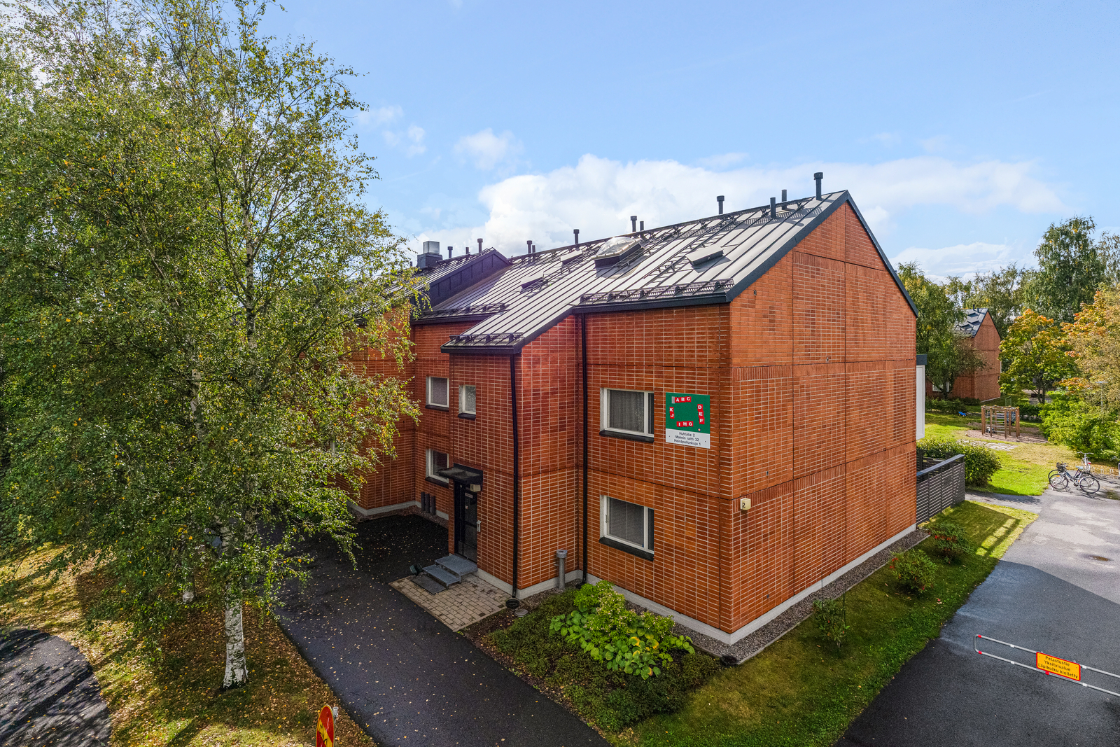 Heinäpellonkuja 1, Malmi, Helsinki
