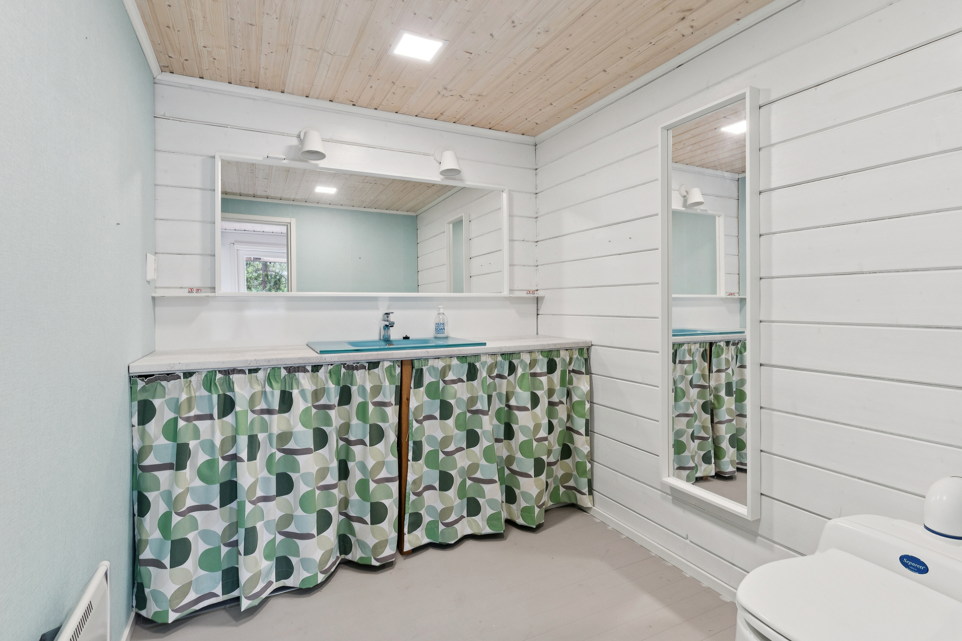 Päämökin wc