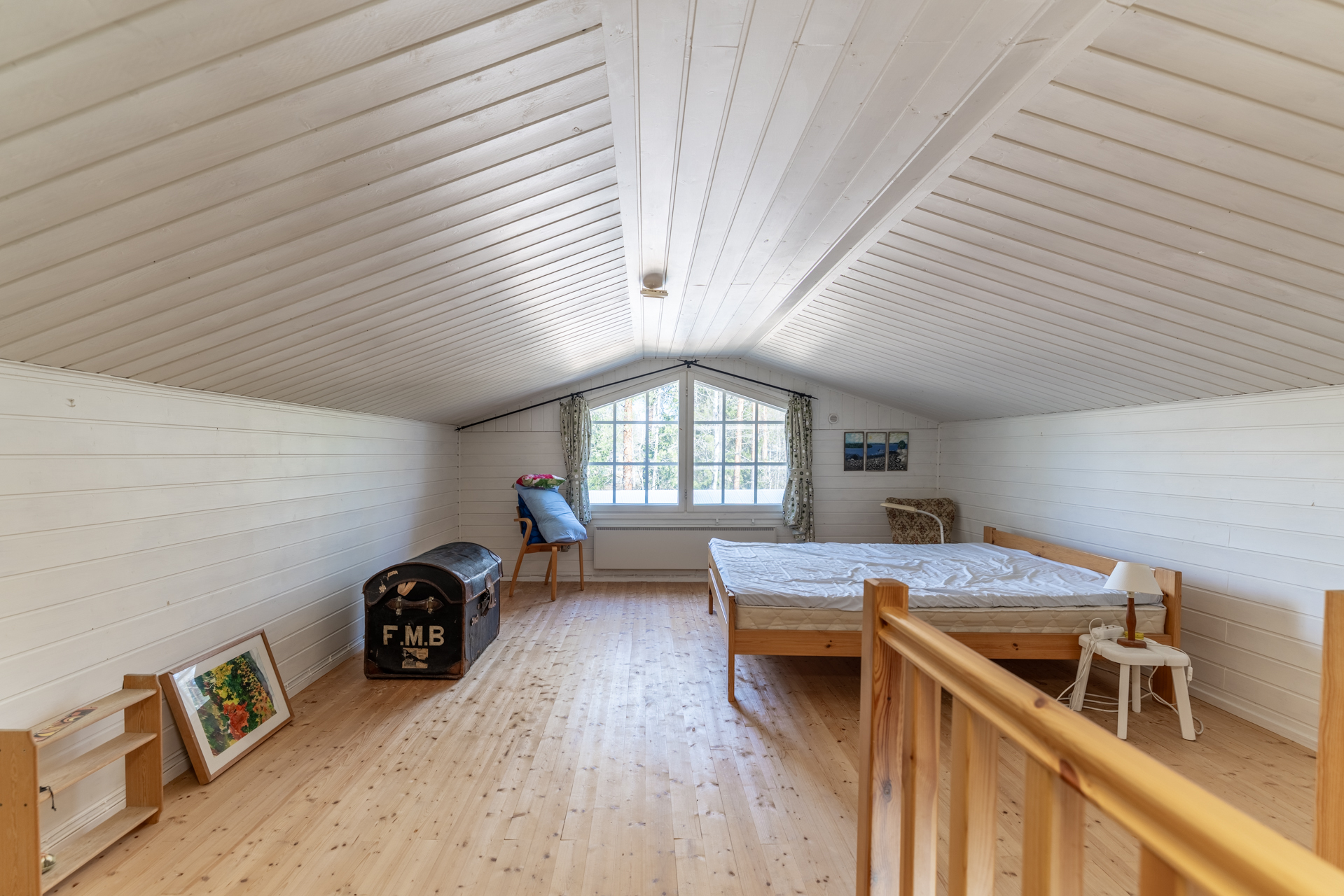 makuuhuone yläkerrassa