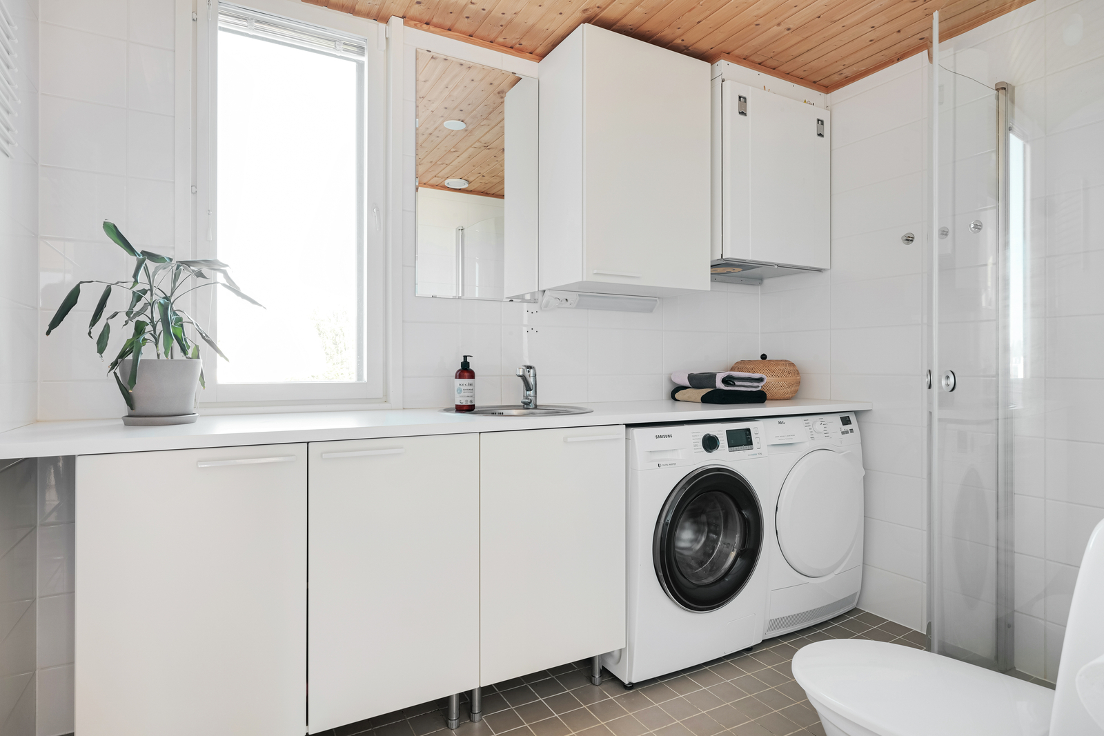 Peltokylänraitti 8, Töyrynummi, Helsinki