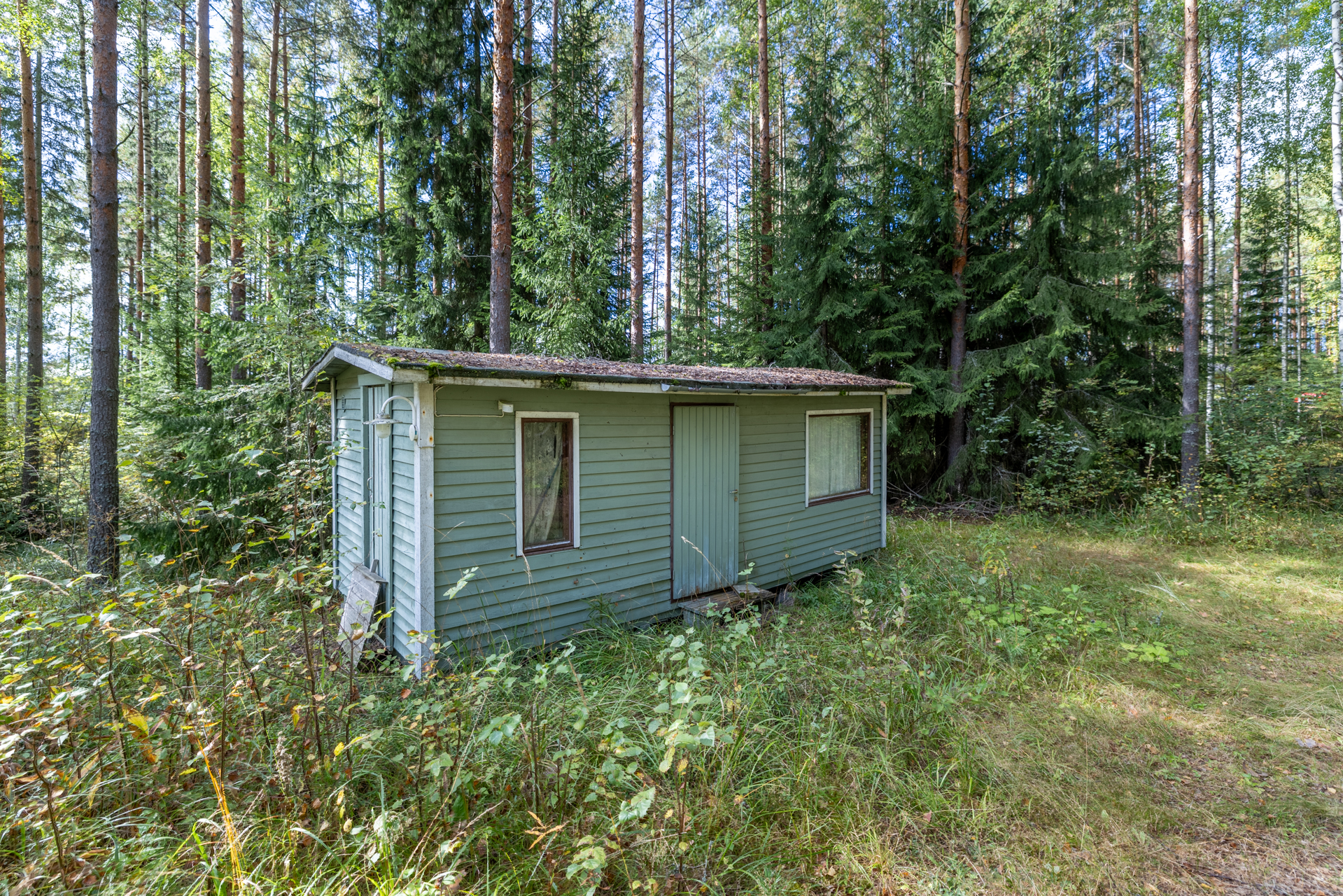 huonokuntoinen varasto