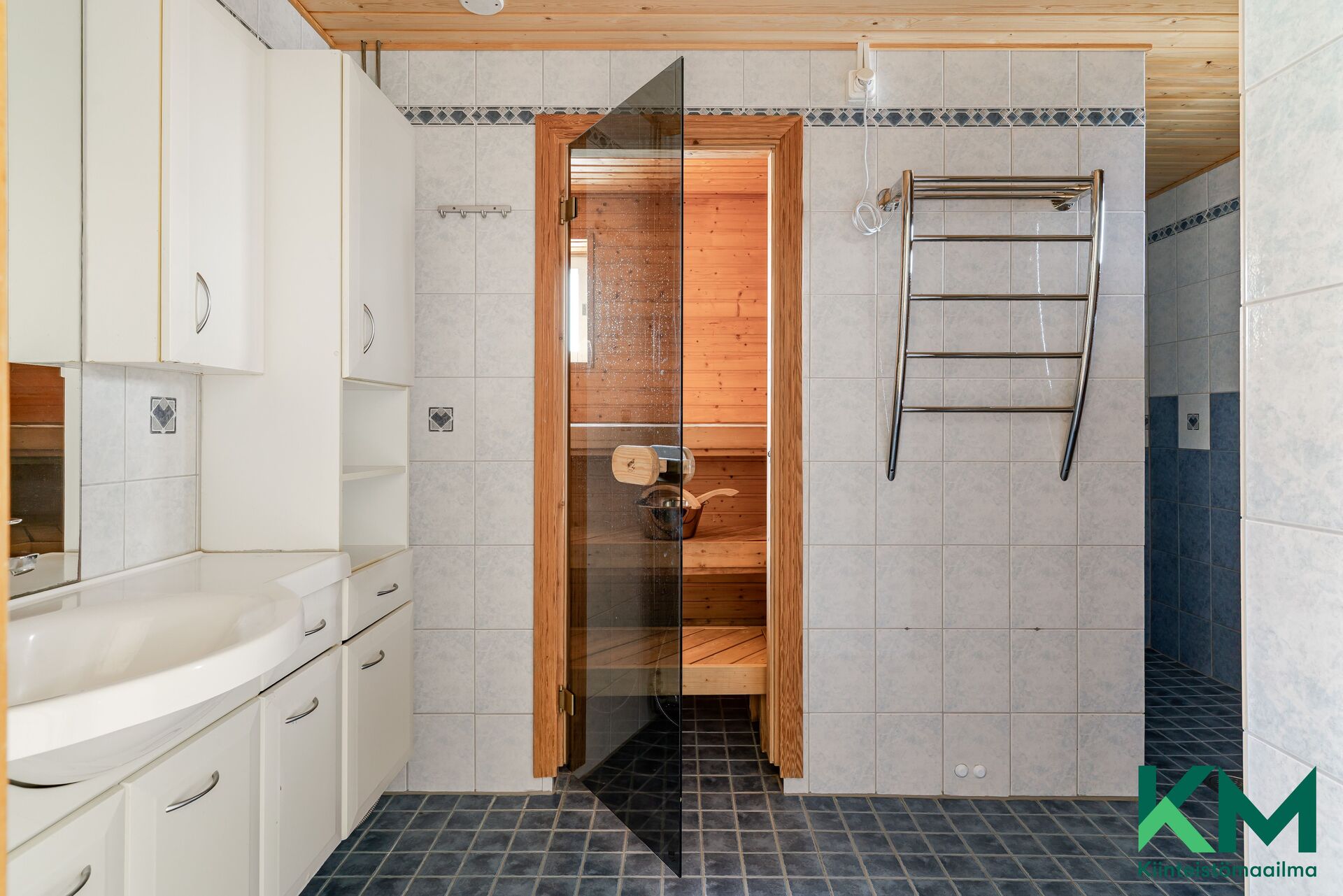 Kylpyhuone ja sauna