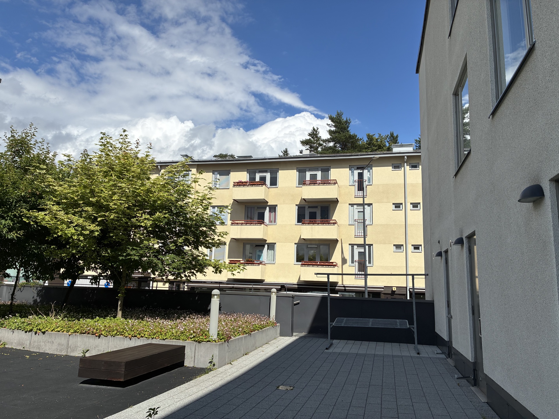 Laaksotie 11, Kauniainen