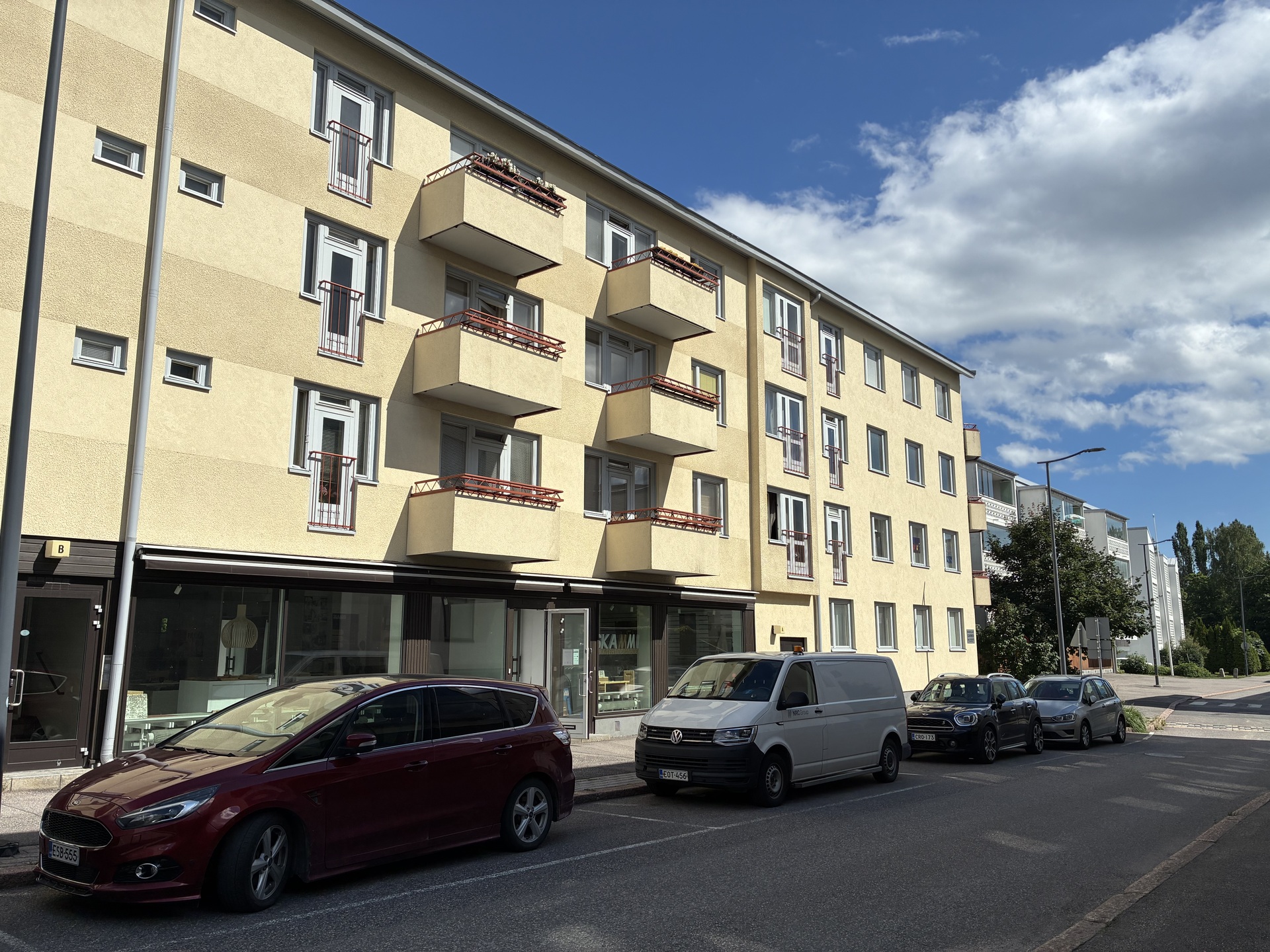 Laaksotie 11, Kauniainen