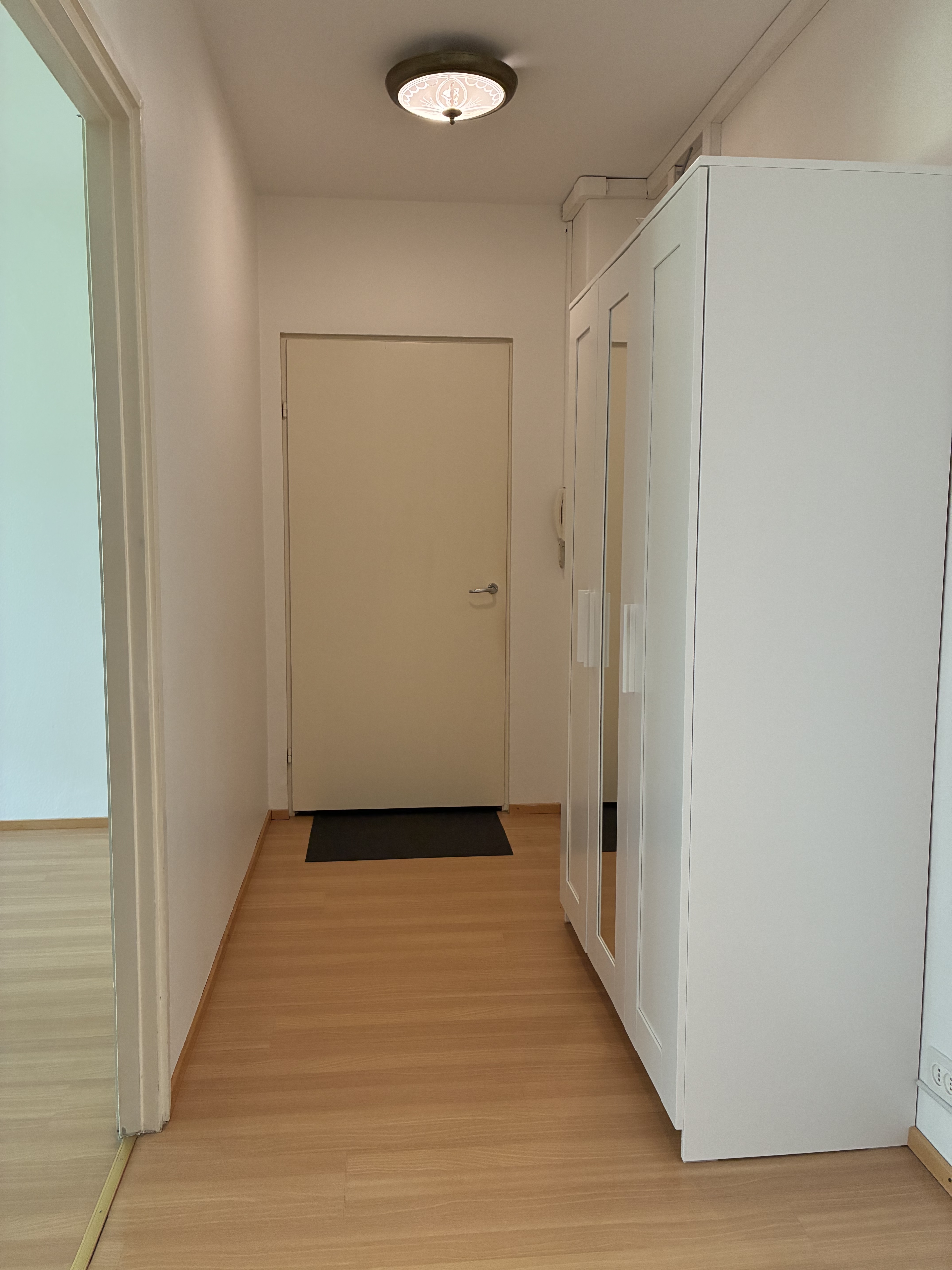 Laaksotie 11, Kauniainen