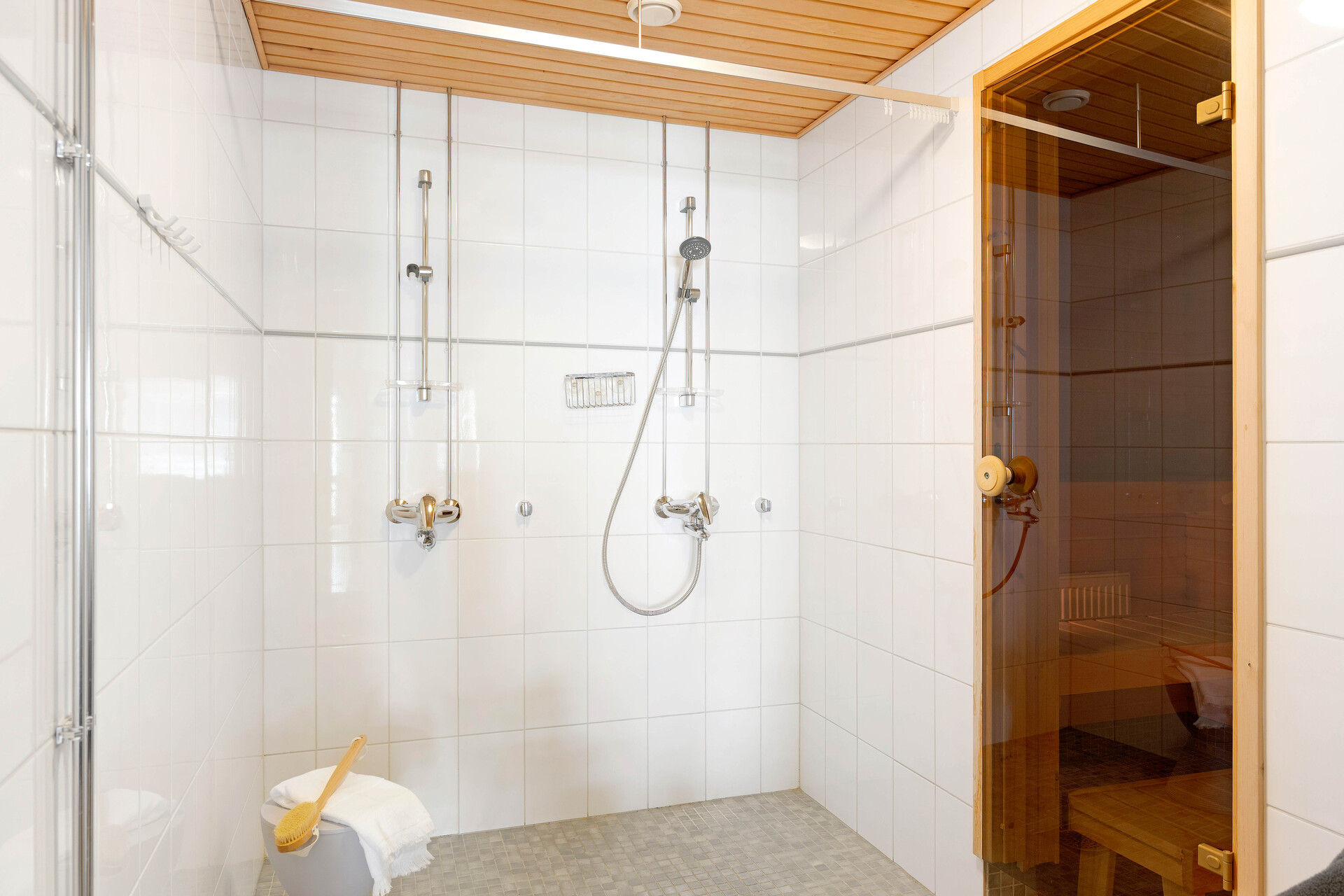 Alakerran kph ja sauna