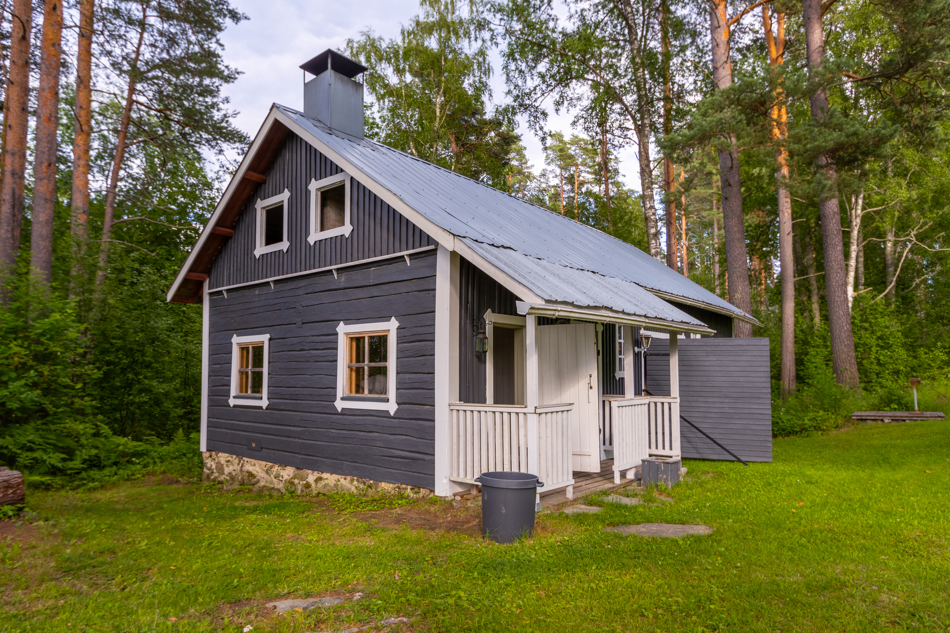 pihasauna ja varastotilat