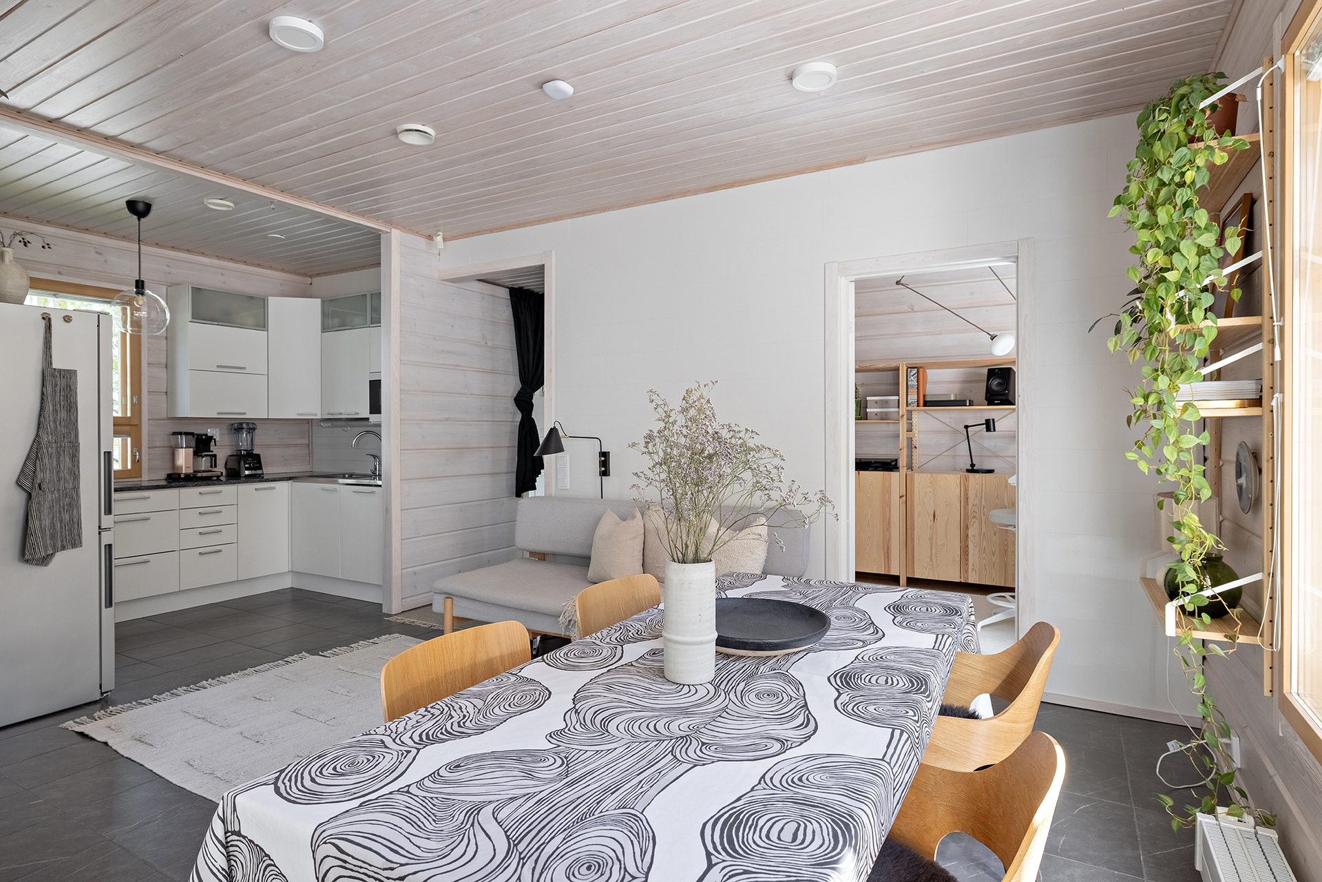 Salvostie 25, Jylkynkangas, Oulu
