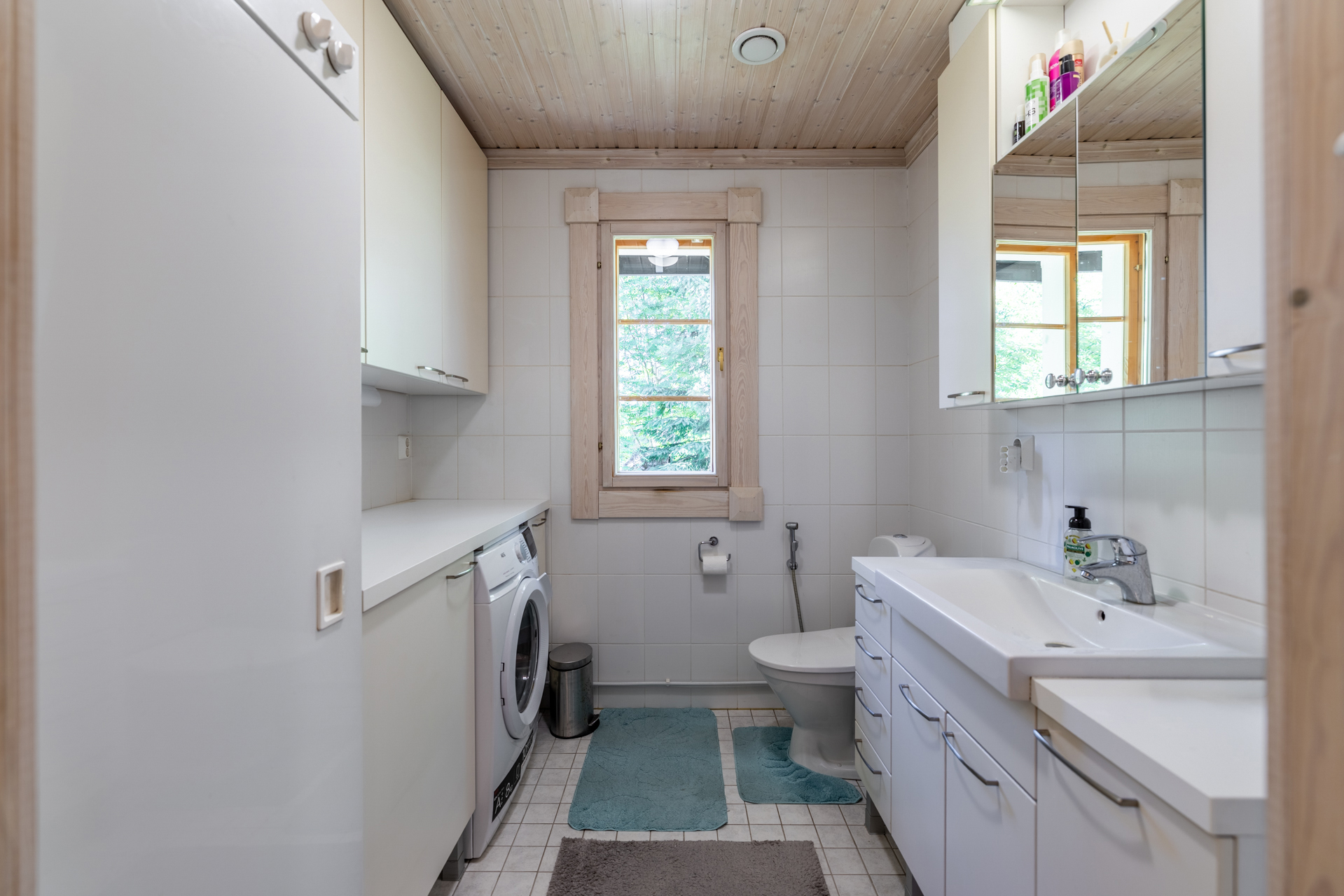 kodinhoitohuone/wc (laajennus)