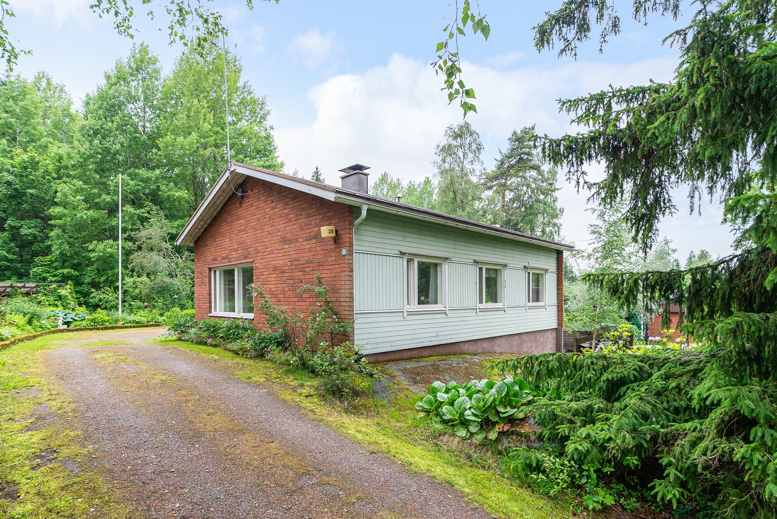 Joutsenentie 29, Tuusula