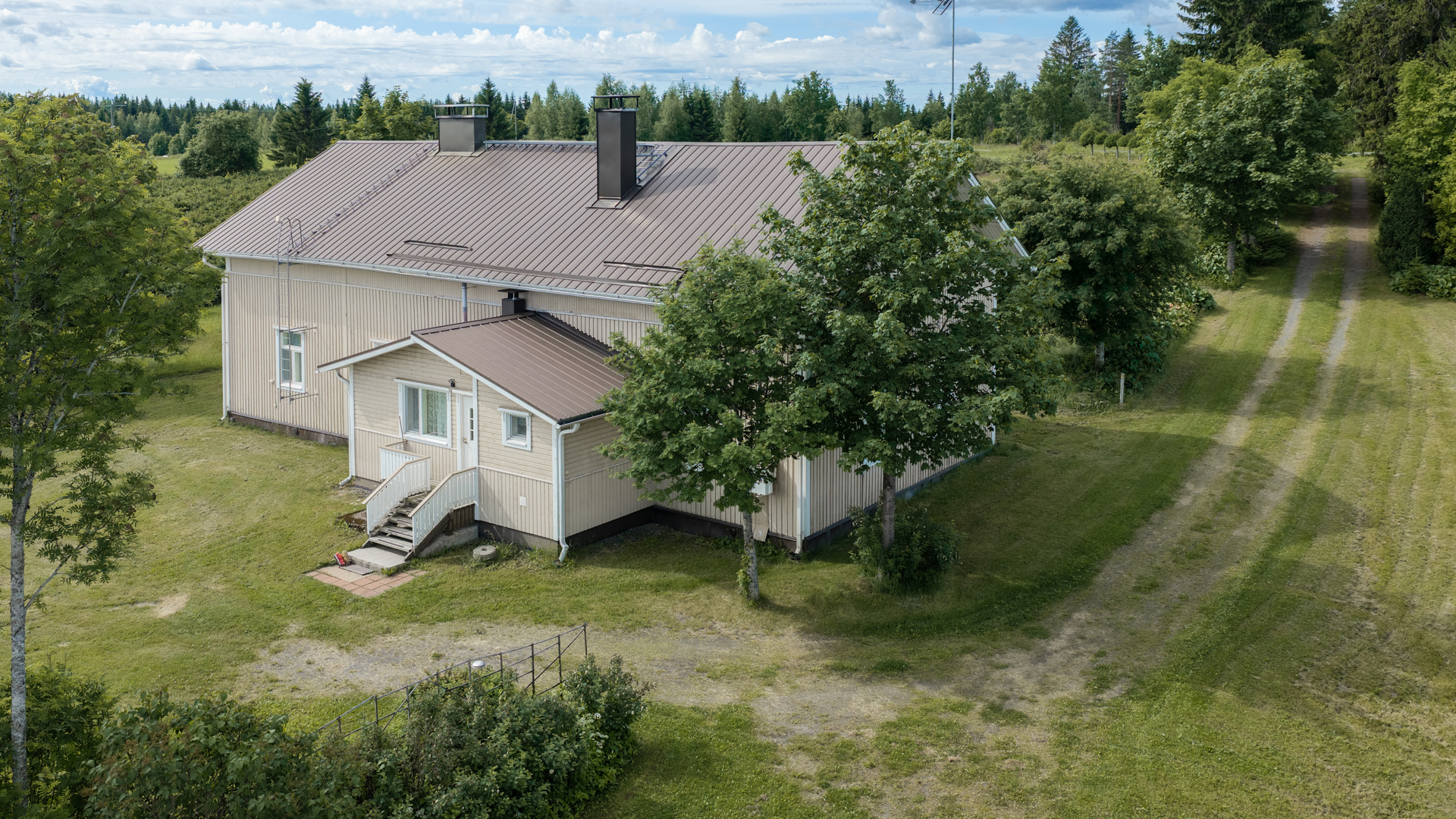 Tenkkelintie 343, Kutemajärvi, Kangasniemi
