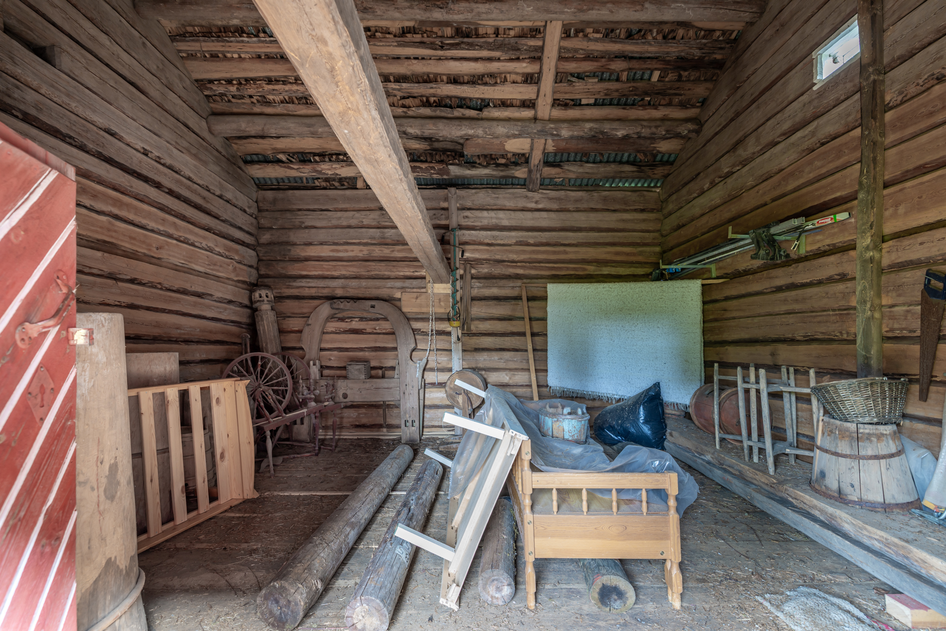 Tenkkelintie 343, Kutemajärvi, Kangasniemi