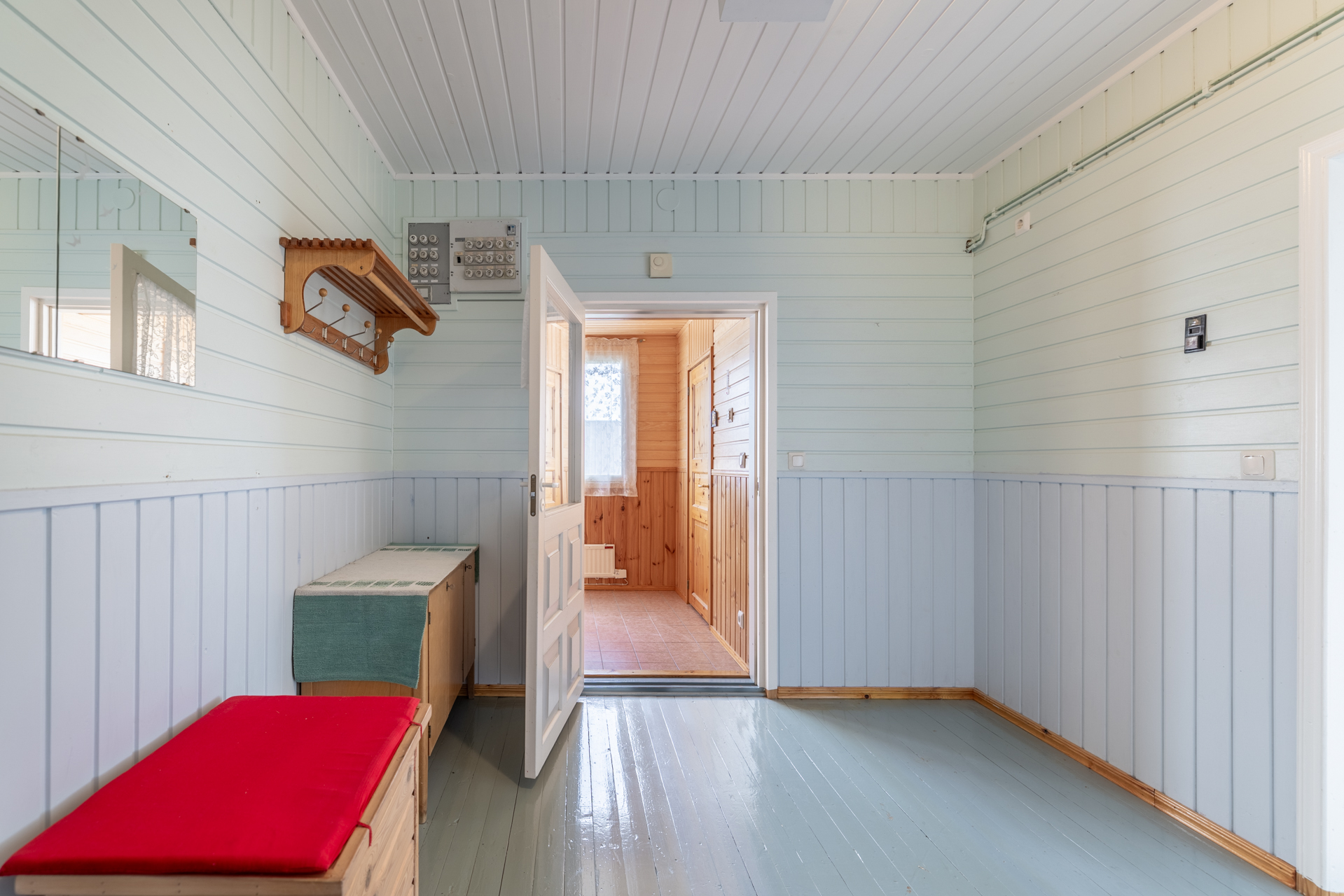 Tenkkelintie 343, Kutemajärvi, Kangasniemi