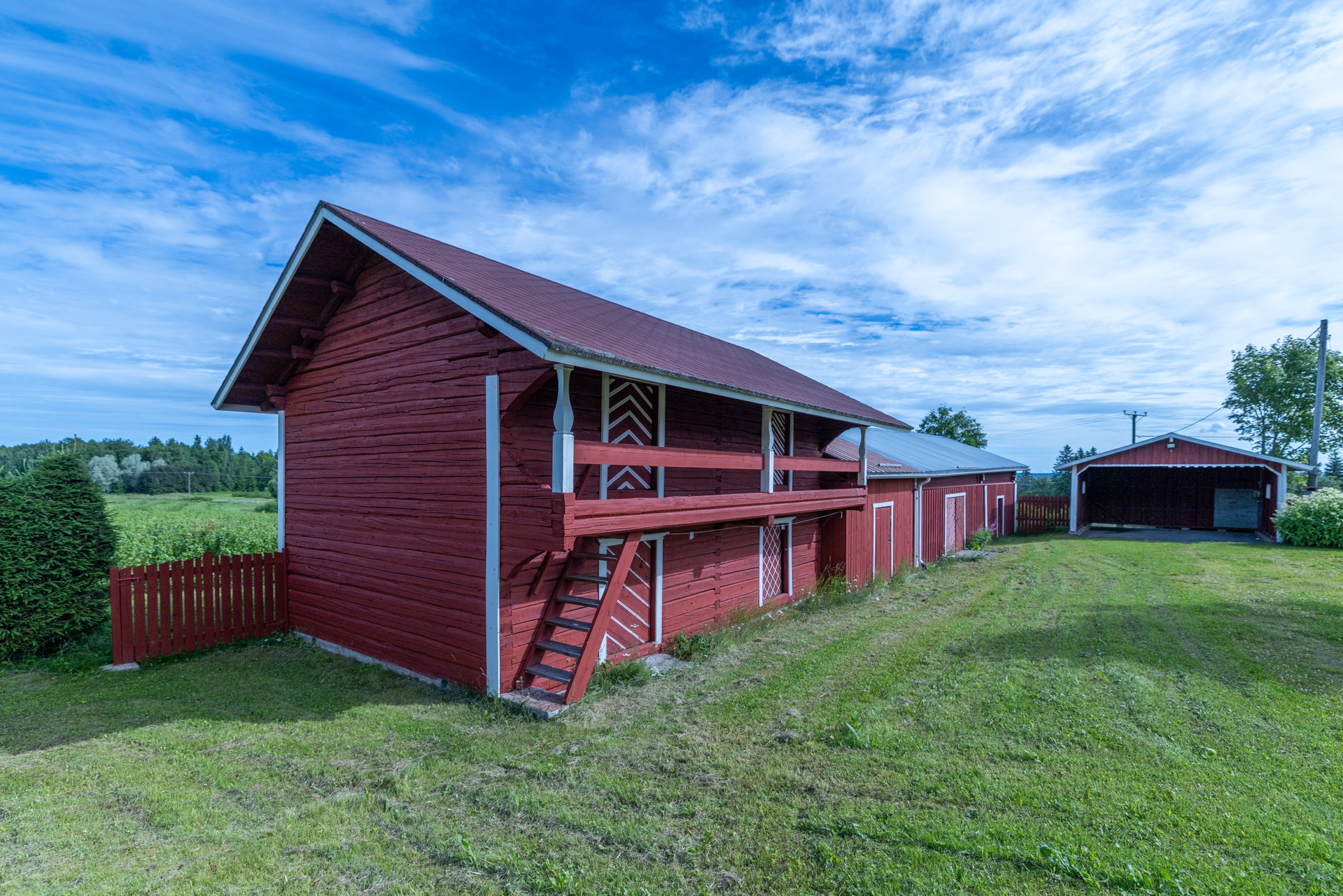 Tenkkelintie 343, Kutemajärvi, Kangasniemi