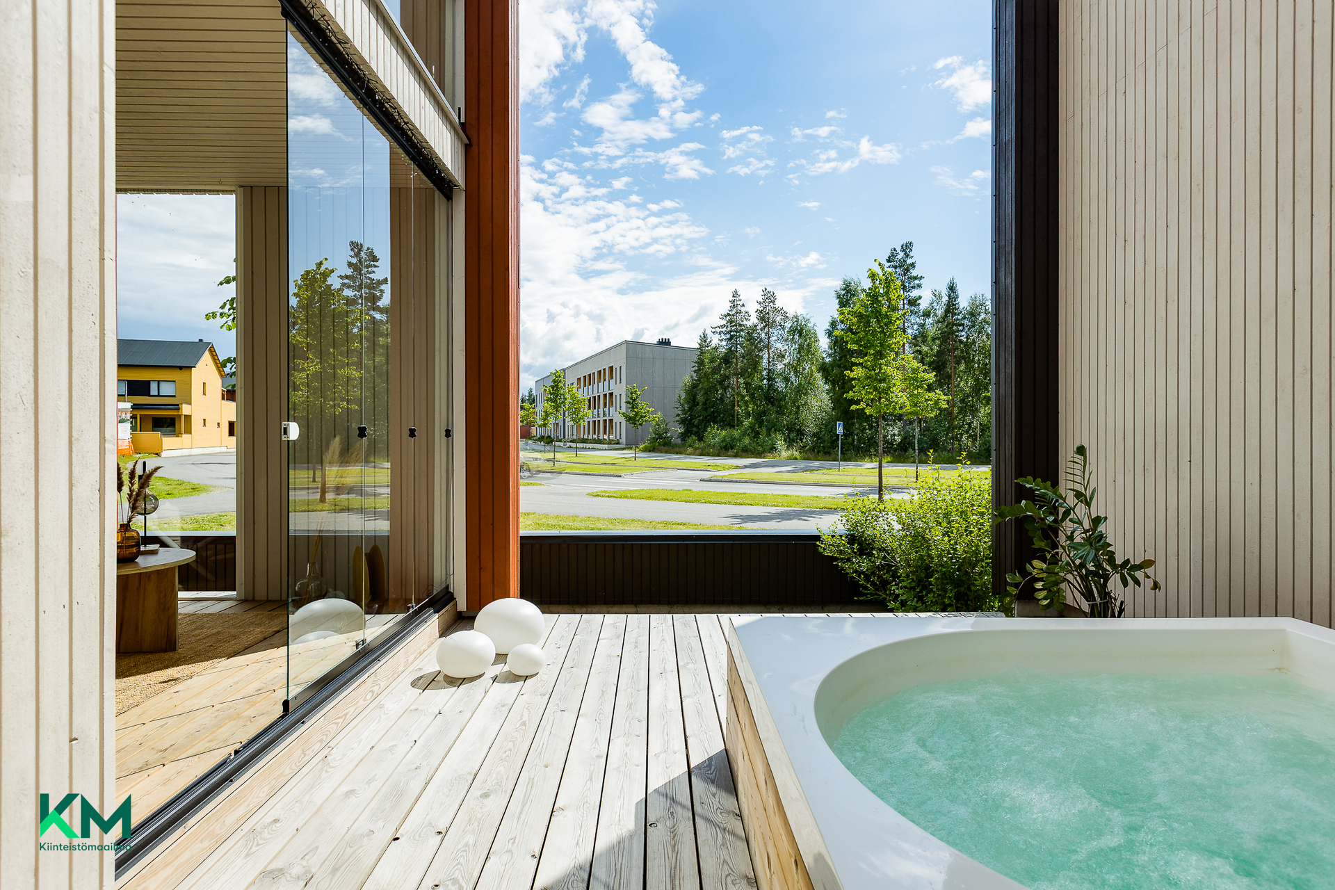 Tahtimarssi 8, Hiukkavaara, Oulu