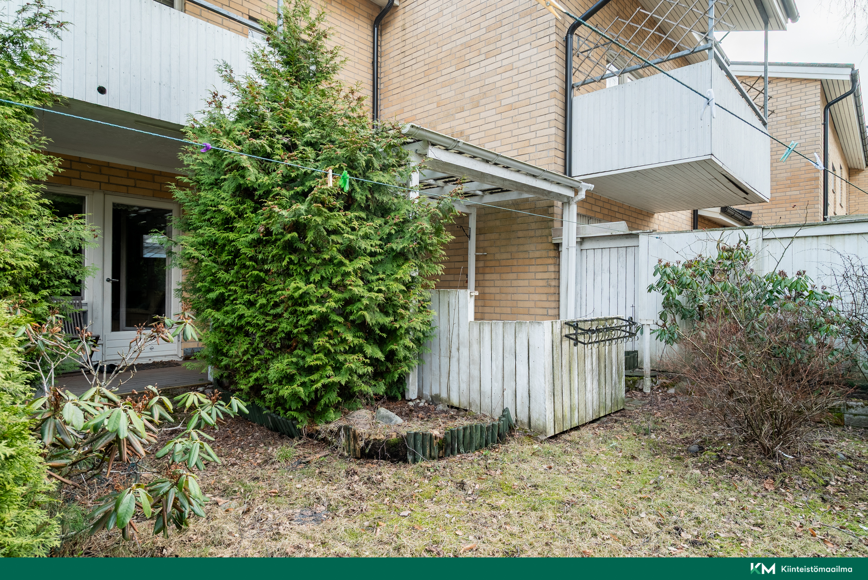 Rivitalomainen idylli odottaa!