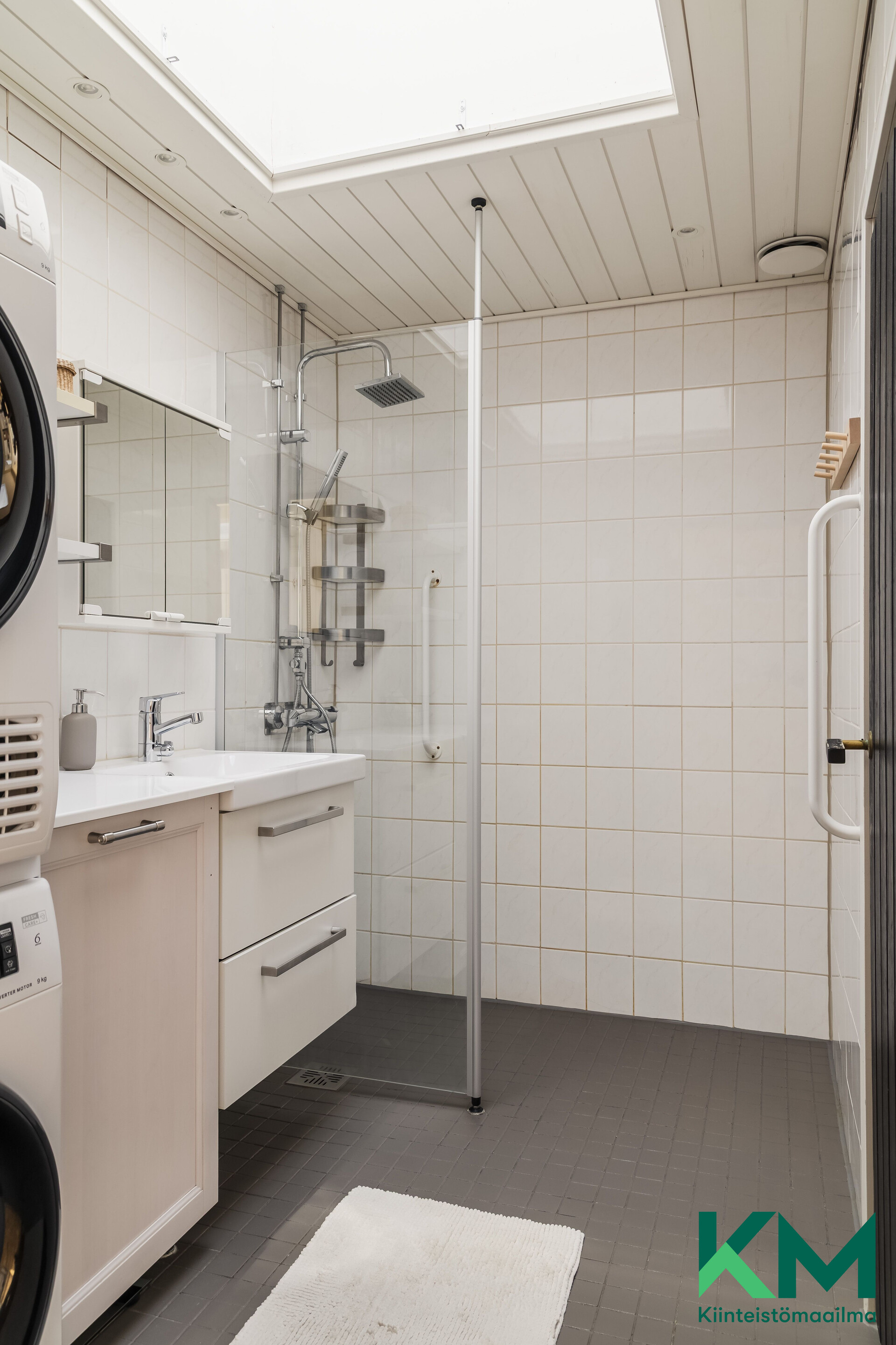 Ajomiehenkuja 6, Lippajärvi, Espoo