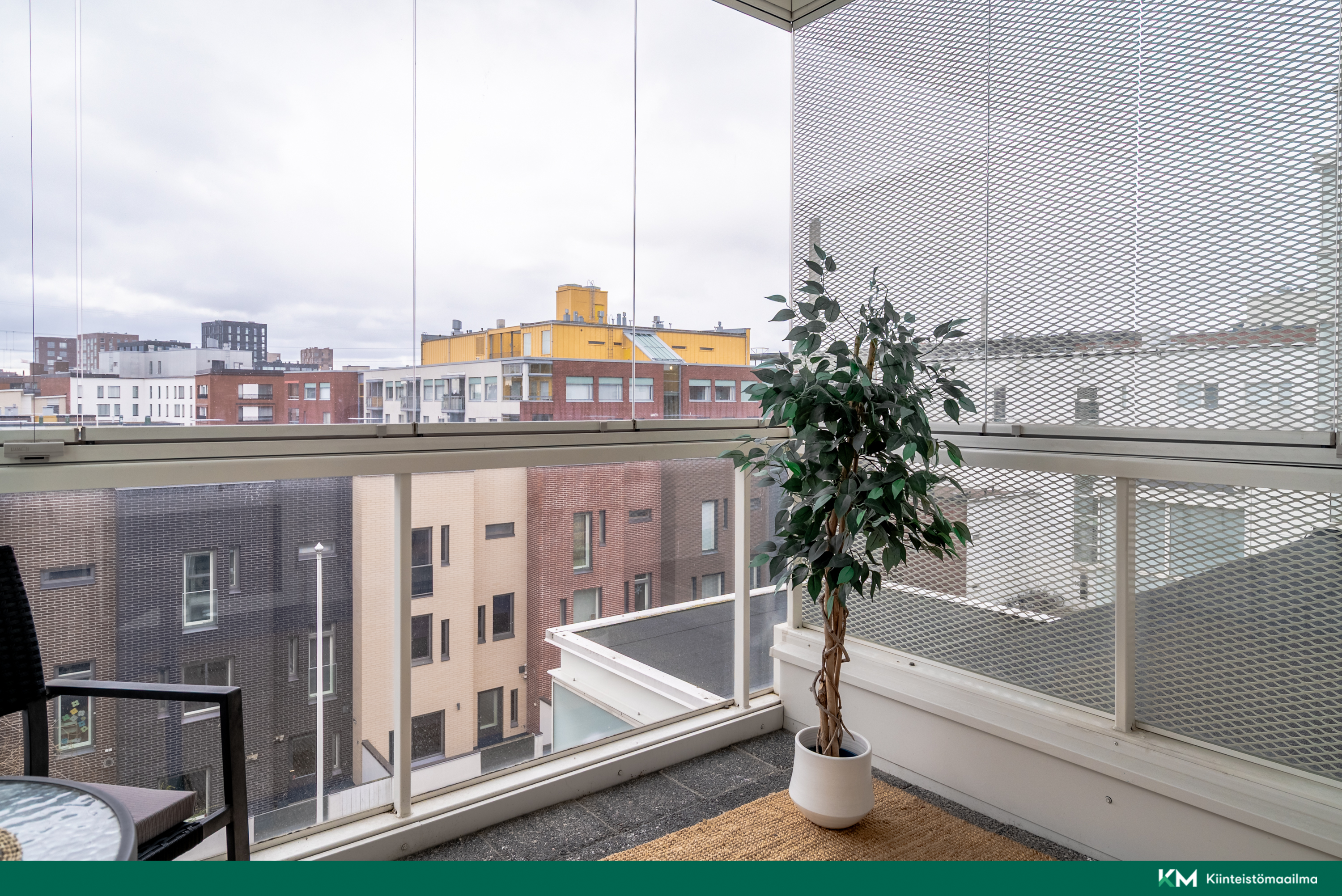 Oma lasitettu parveke