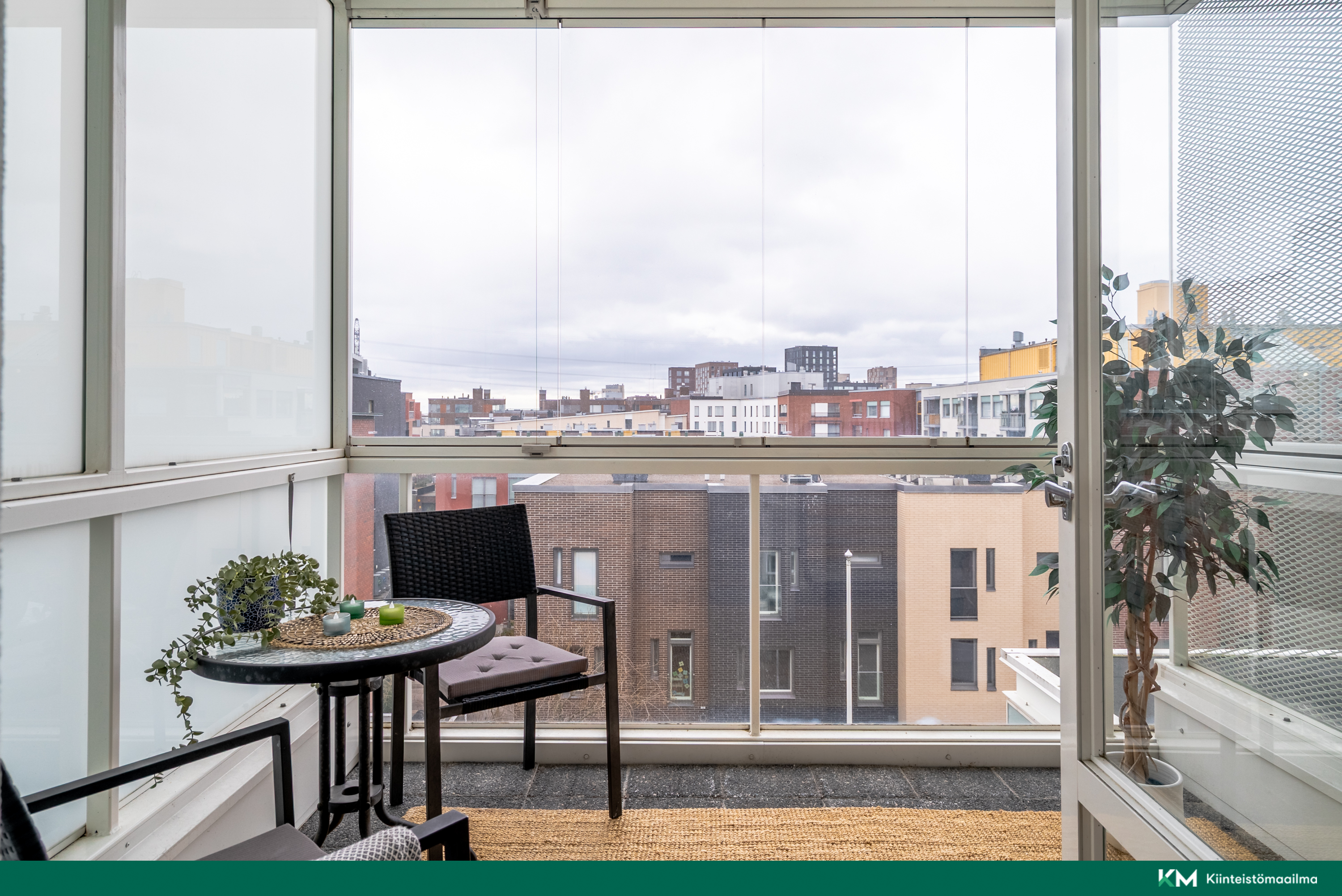 Oma lasitettu parveke