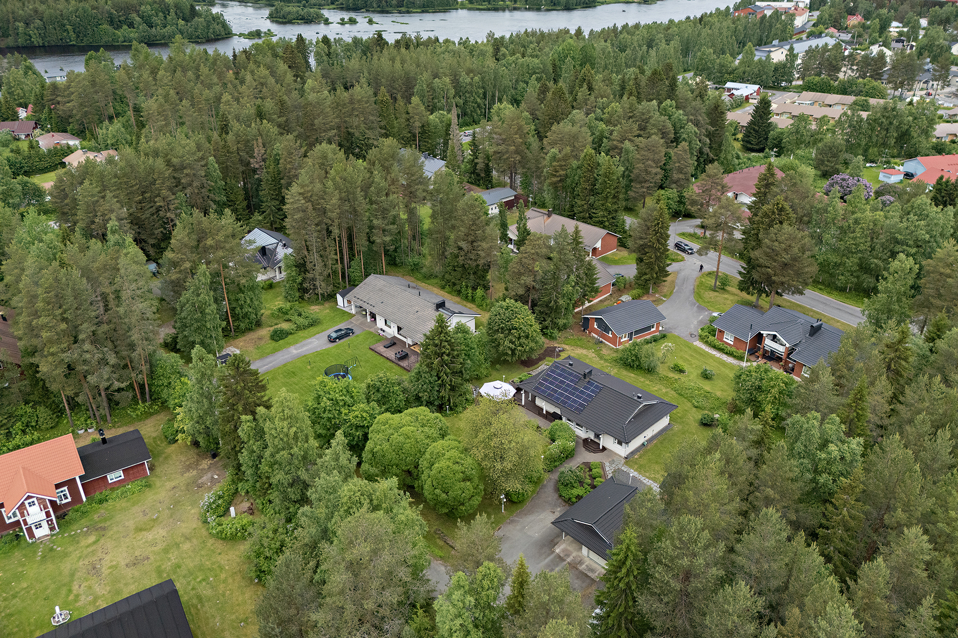 Kiiskentie 13, Keskusta, Ii