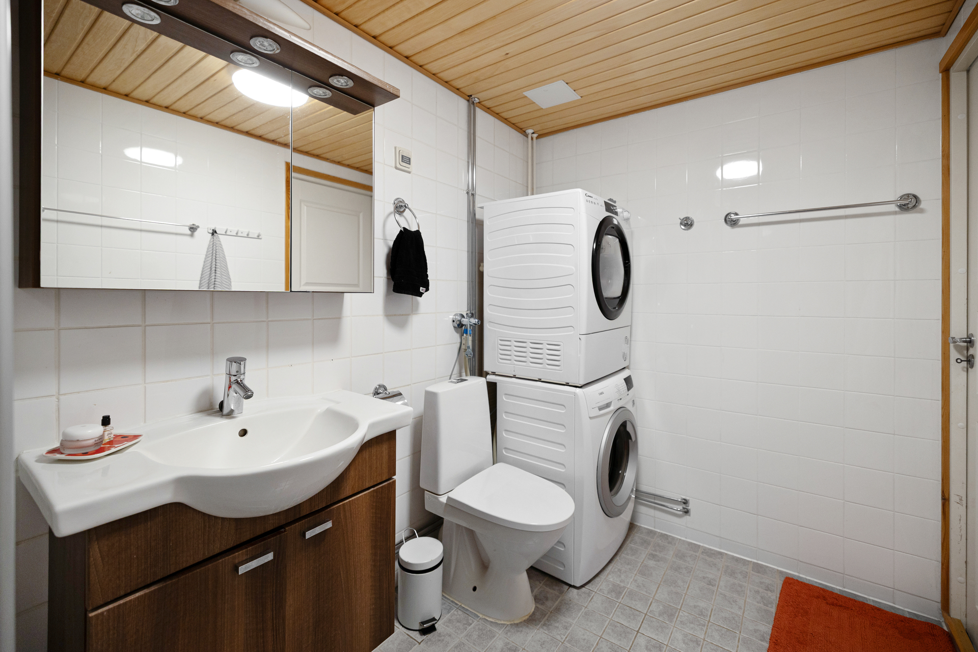 Haukantie 9, Riihikallio, Tuusula