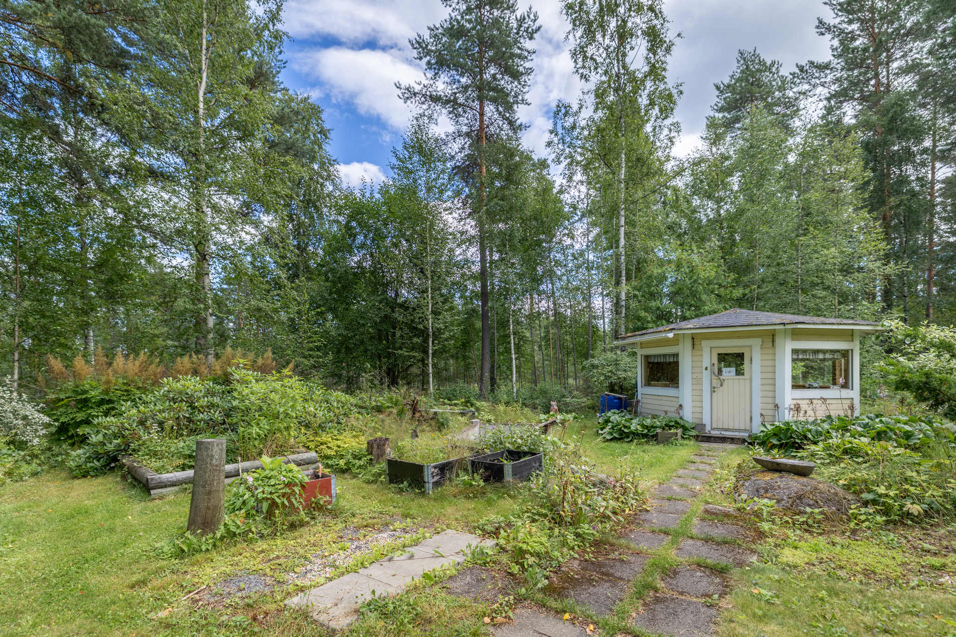 Pöyrynkuja 1, Hirvensalmi