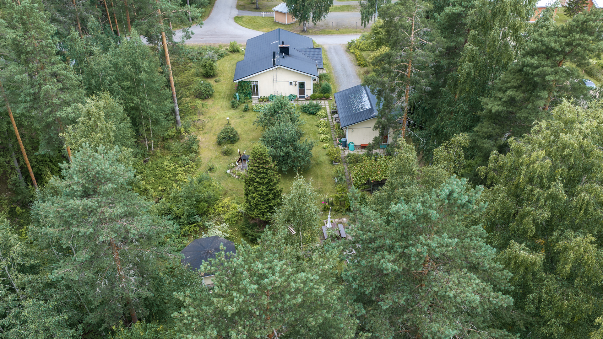 Pöyrynkuja 1, Hirvensalmi