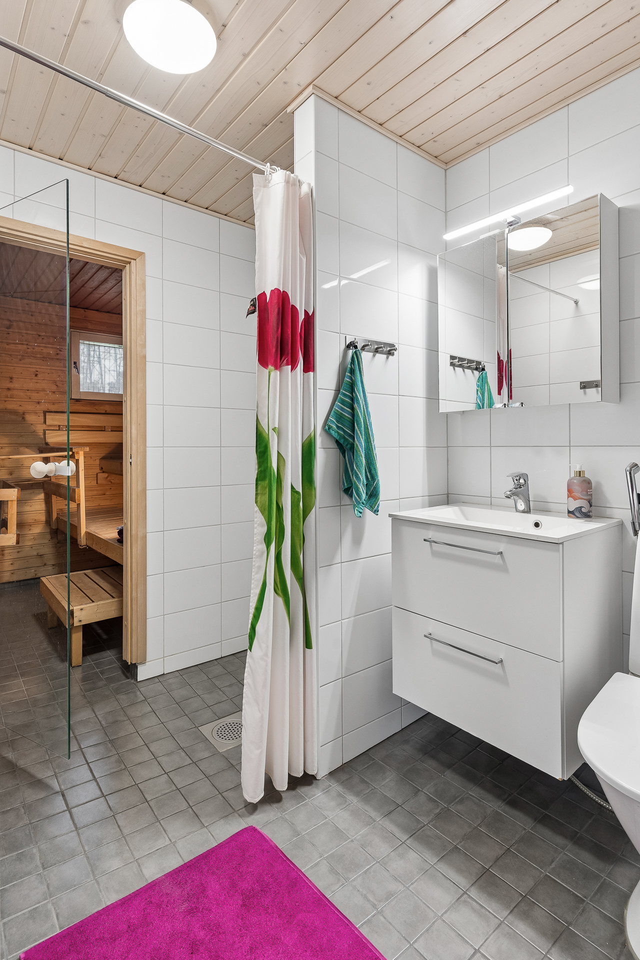 Kiitäjäntie 9, Puistola, Helsinki