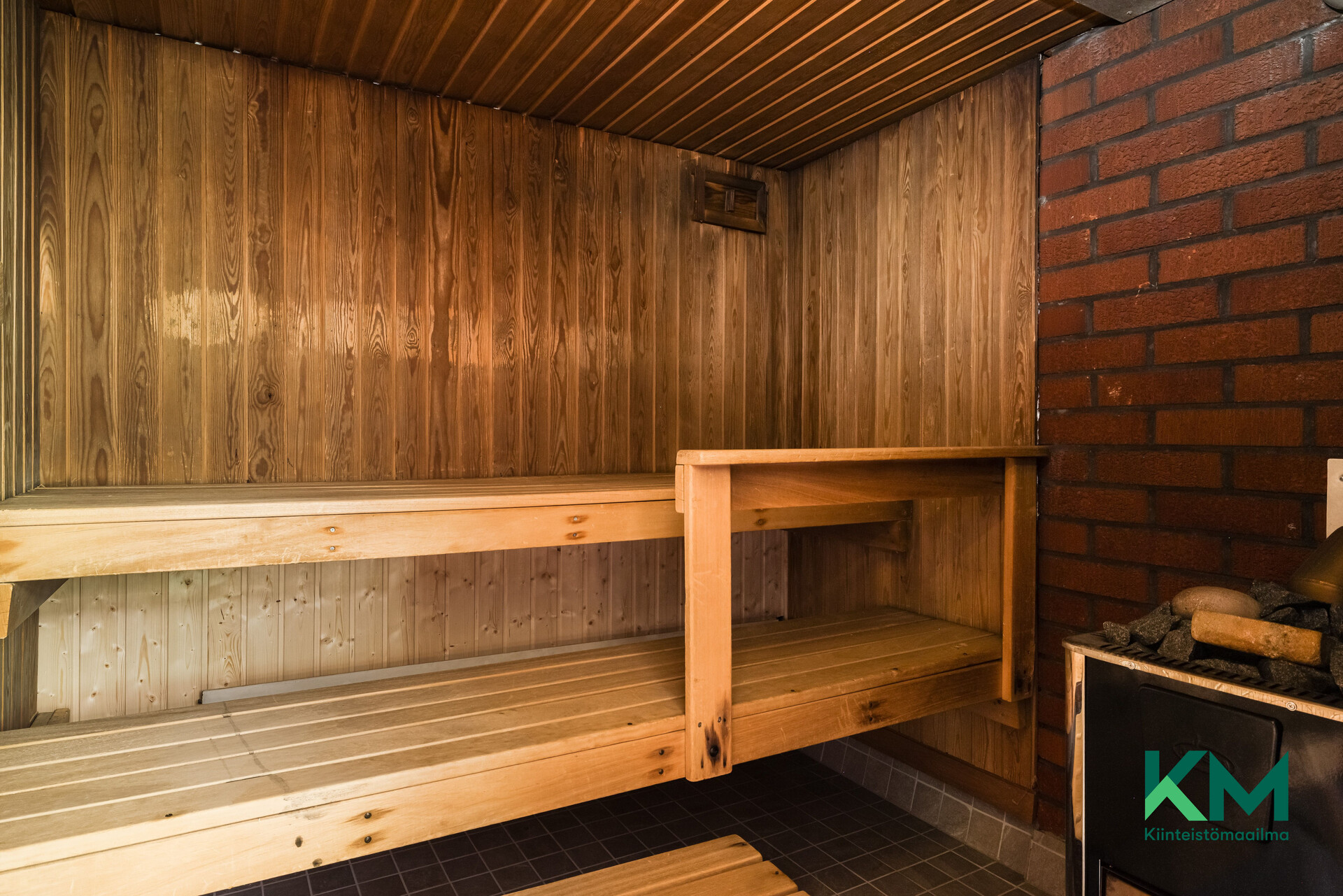 Helsingintie 5-7, Kauniainen